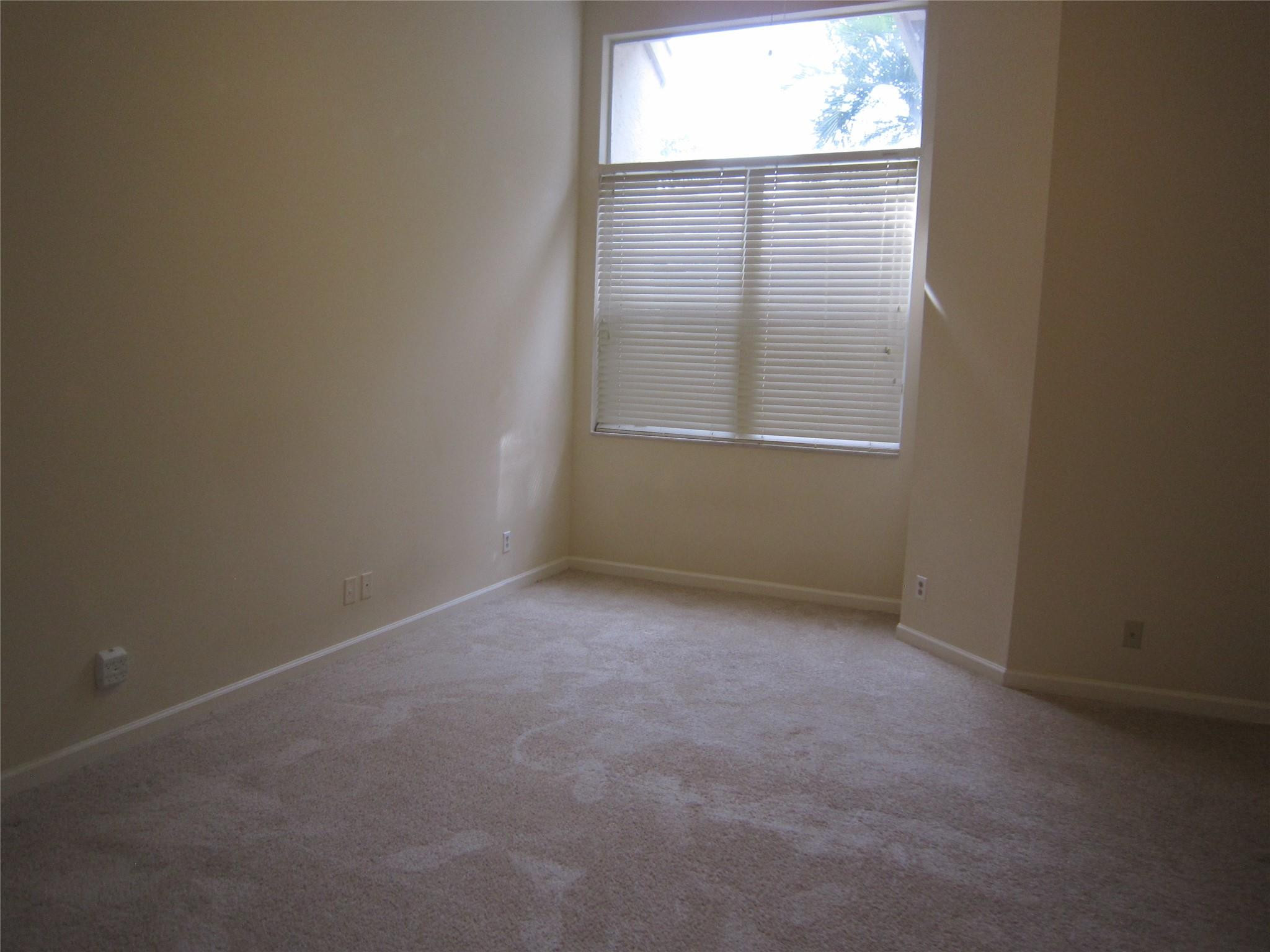 WYCLIFFE TR I - Residential Lease