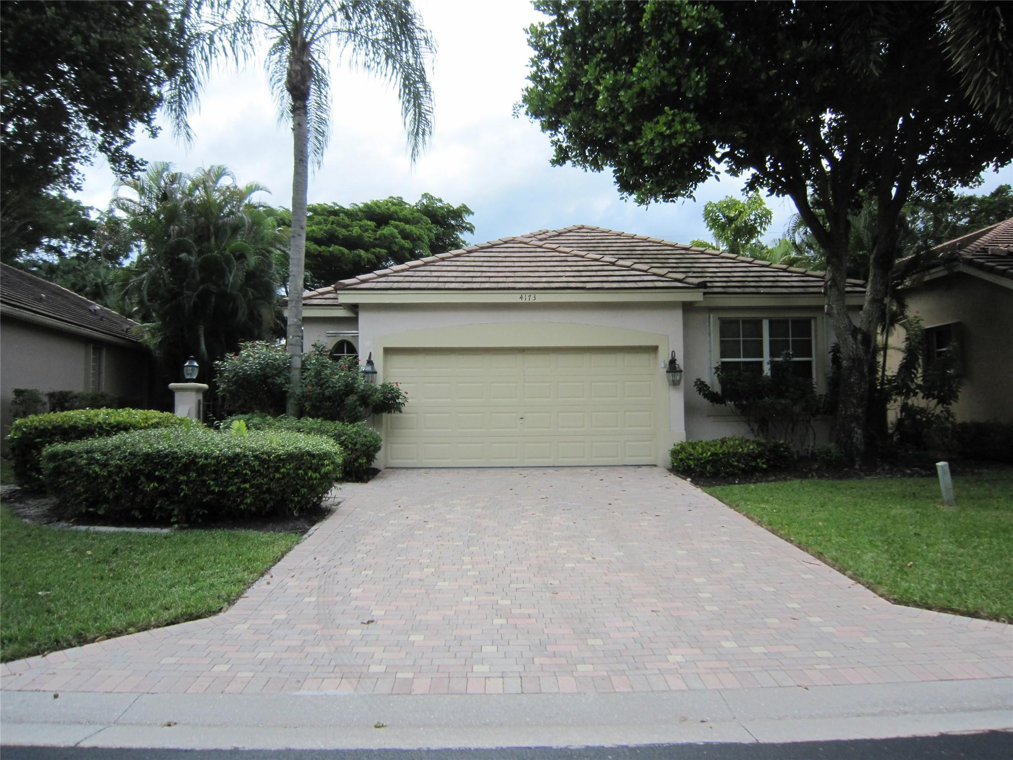 WYCLIFFE TR I - Residential Lease