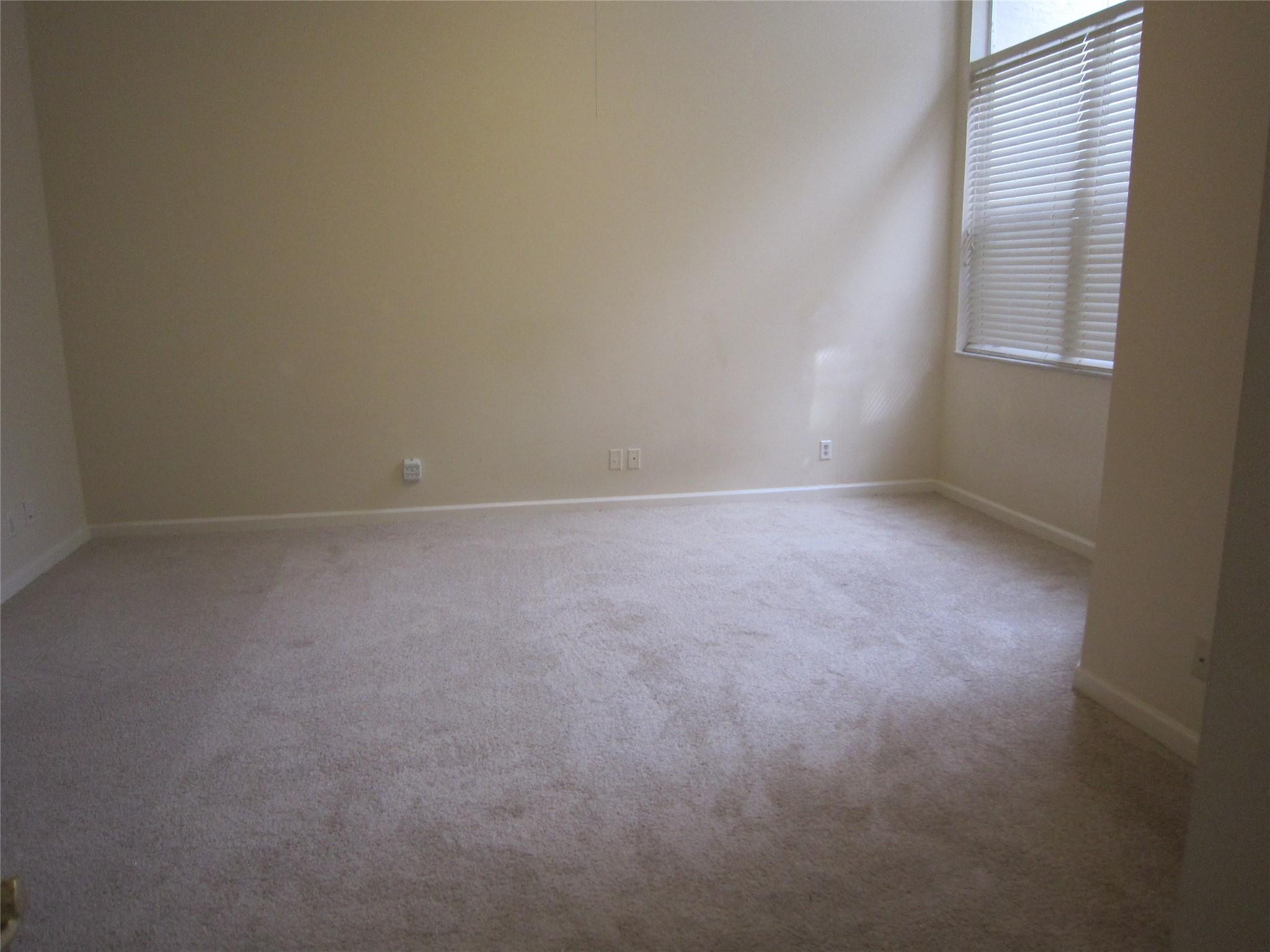 WYCLIFFE TR I - Residential Lease