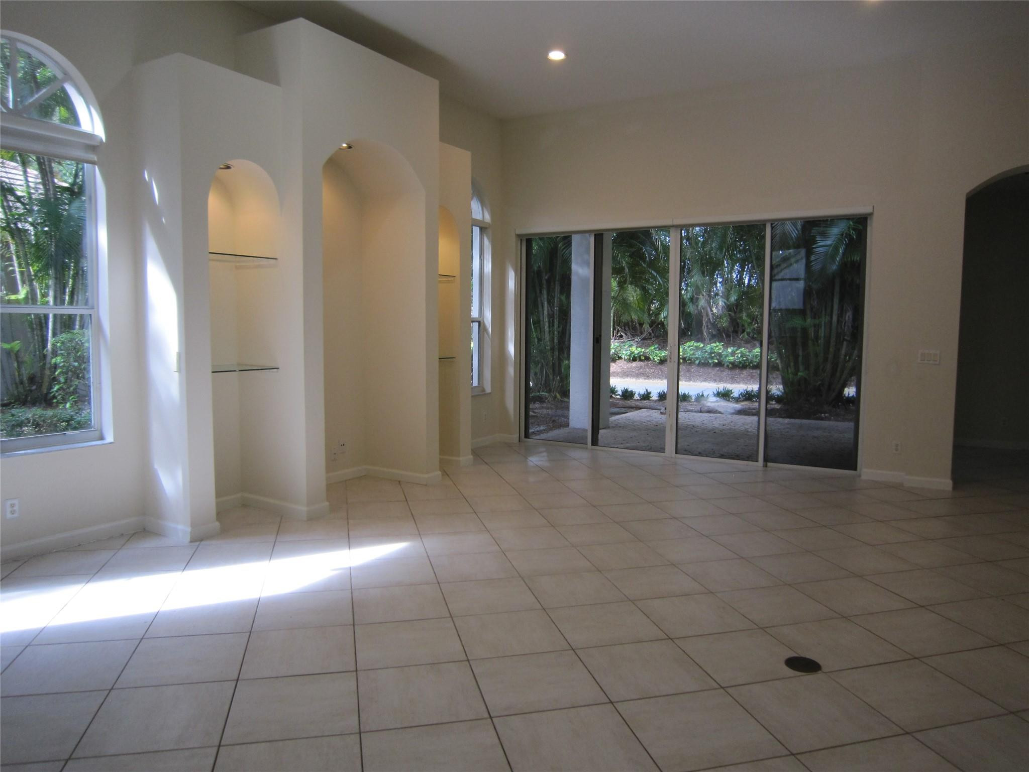 WYCLIFFE TR I - Residential Lease