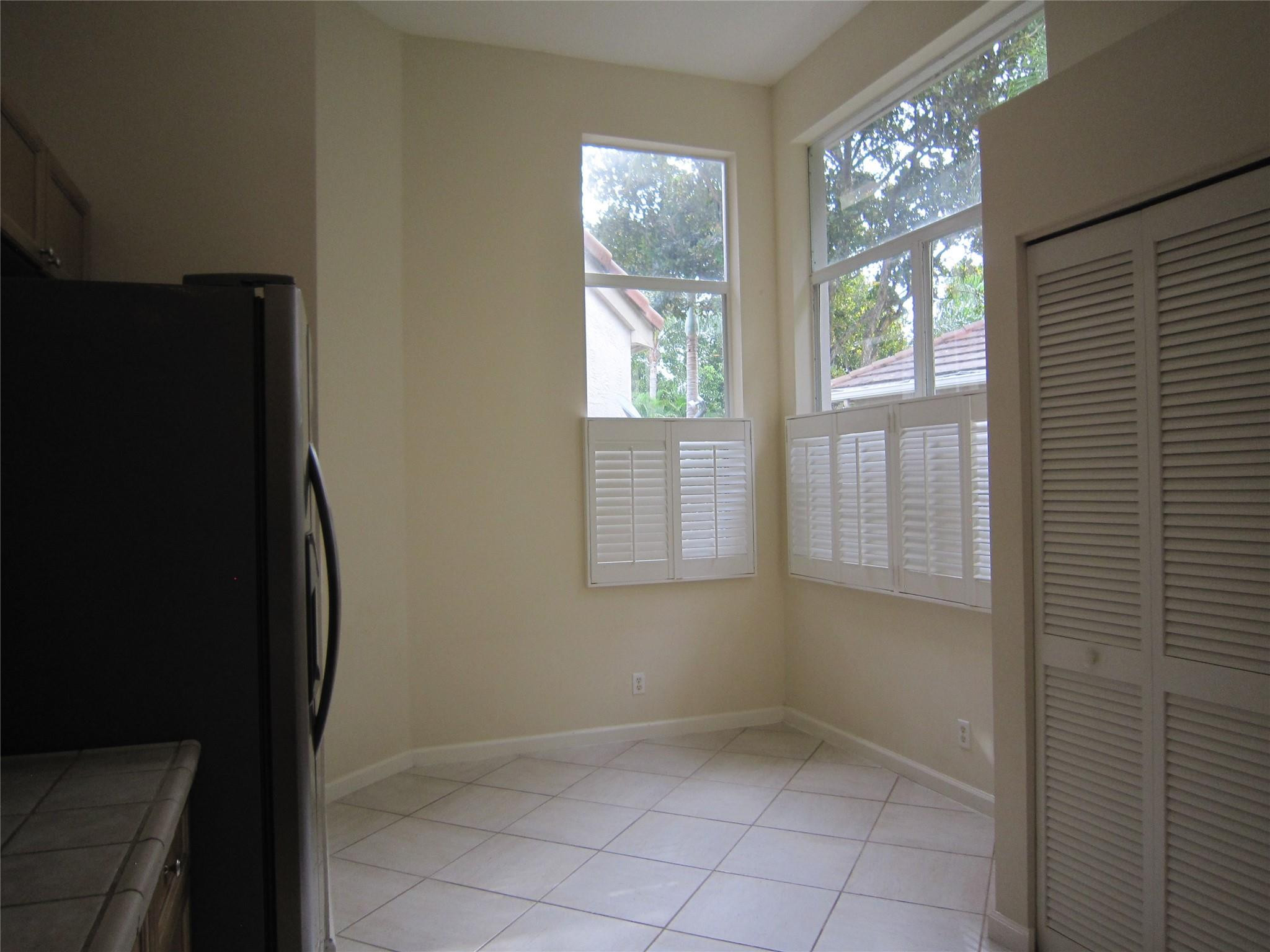 WYCLIFFE TR I - Residential Lease