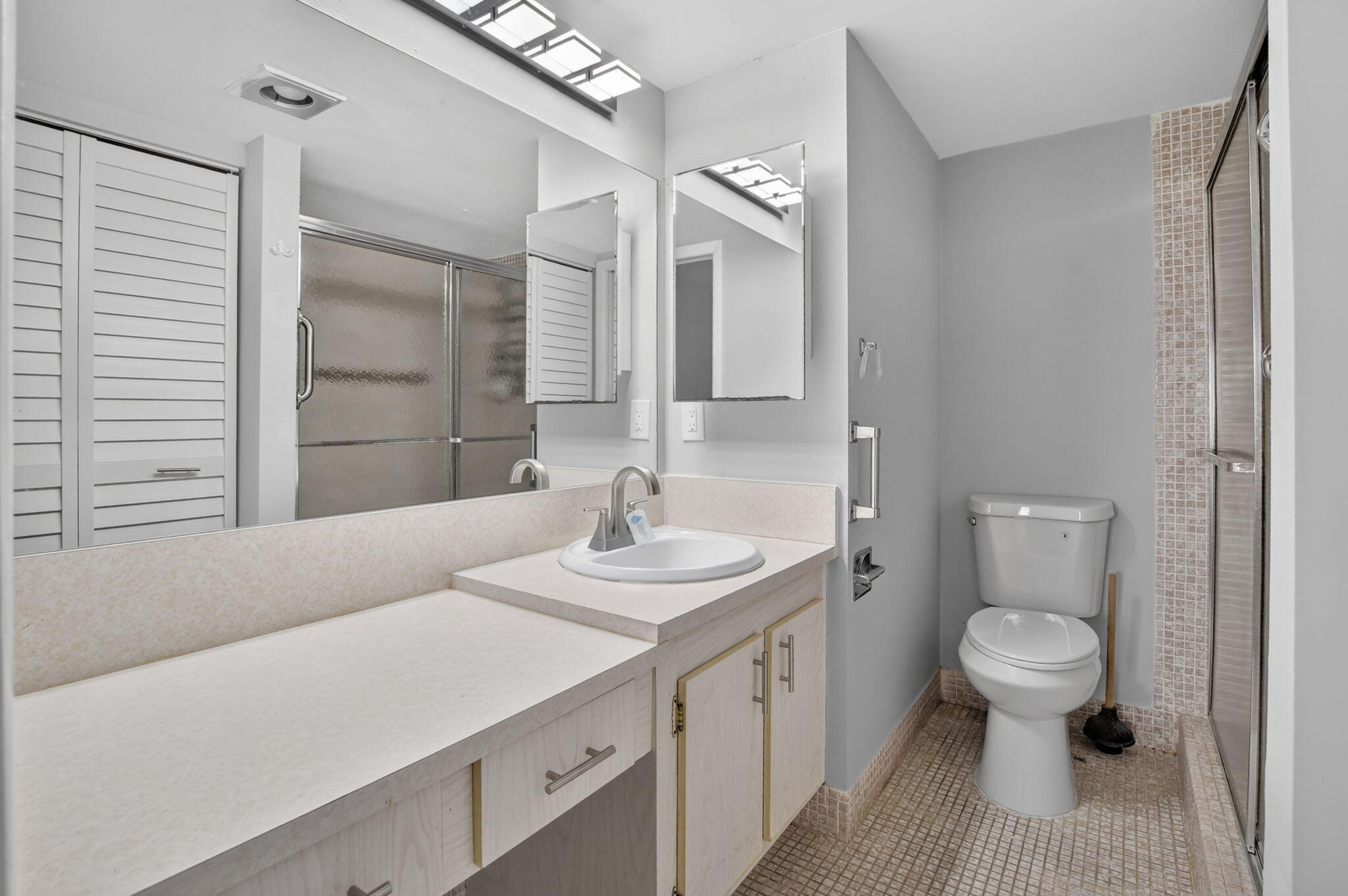 HYTHE AT CENTURY VILLAGE CONDO - Residential
