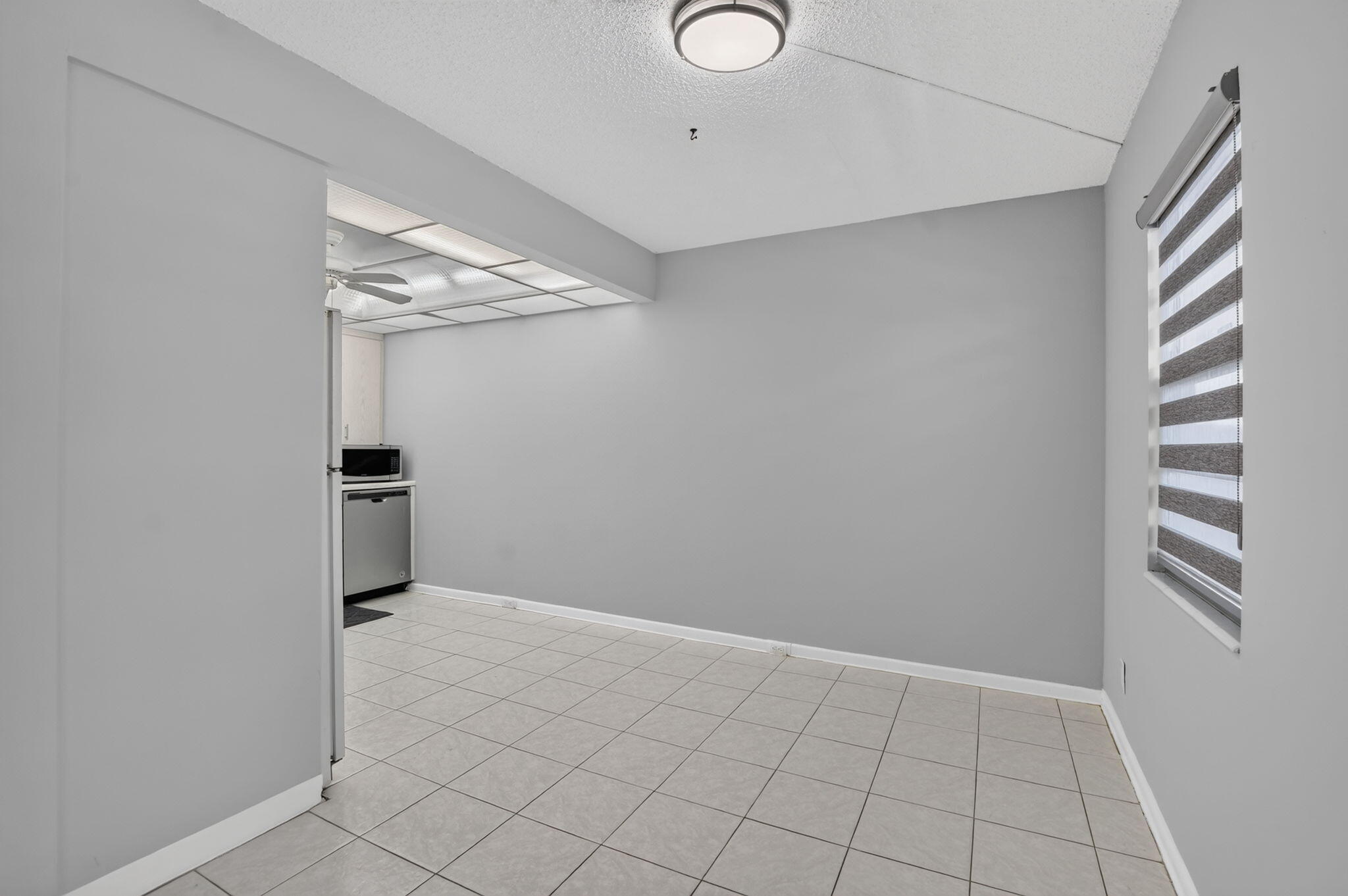 HYTHE AT CENTURY VILLAGE CONDO - Residential