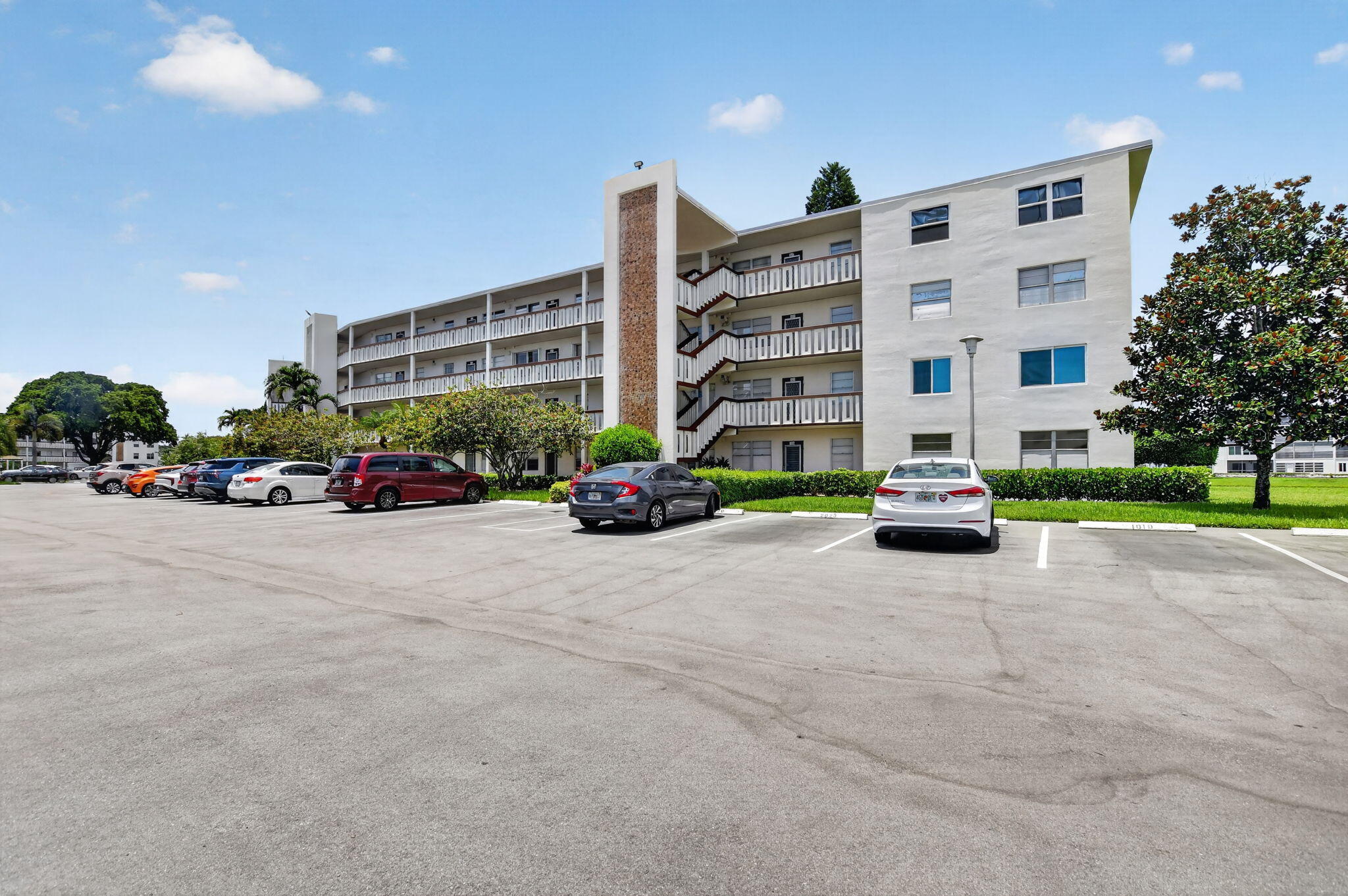 HYTHE AT CENTURY VILLAGE CONDO - Residential