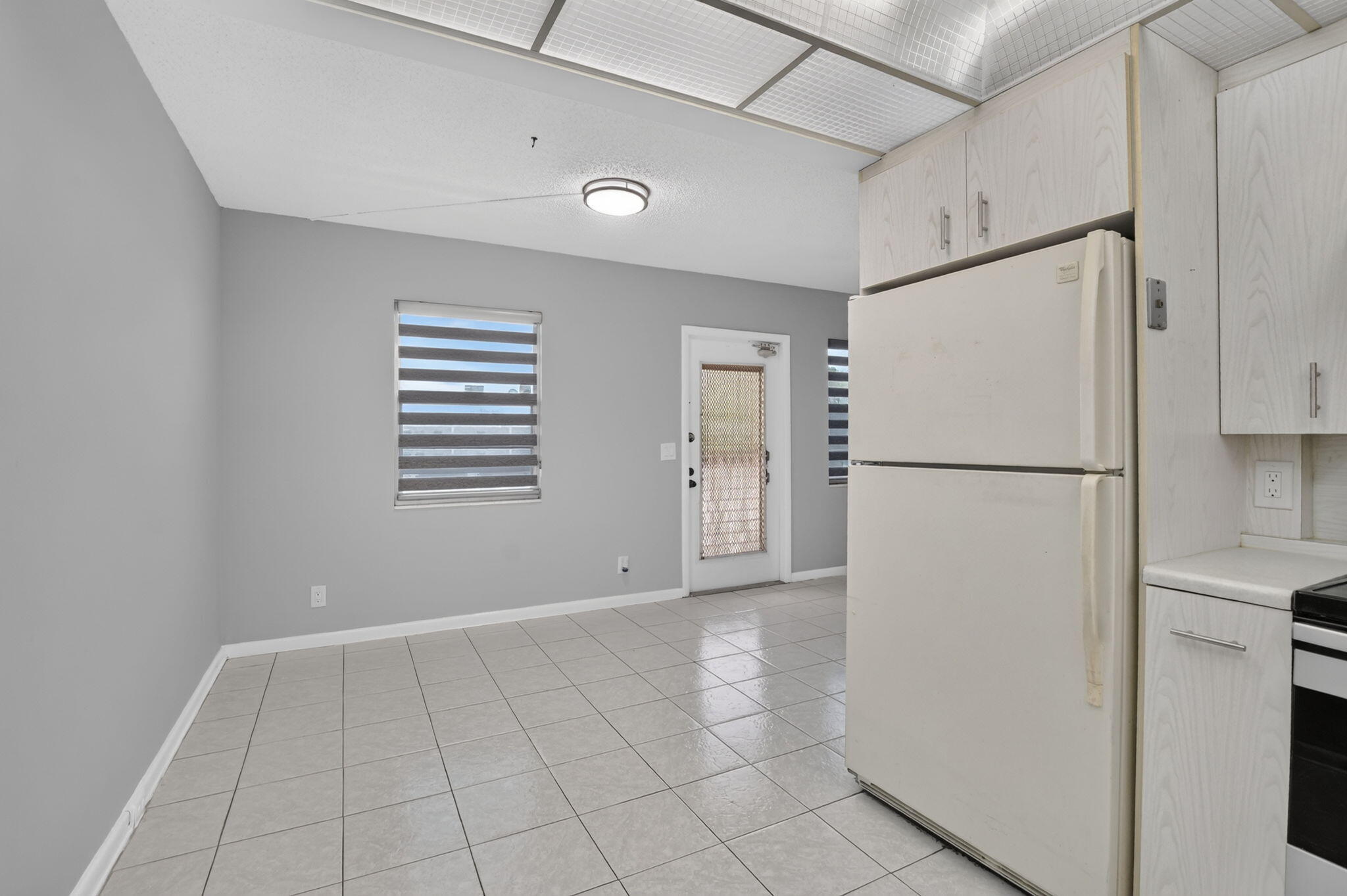 HYTHE AT CENTURY VILLAGE CONDO - Residential