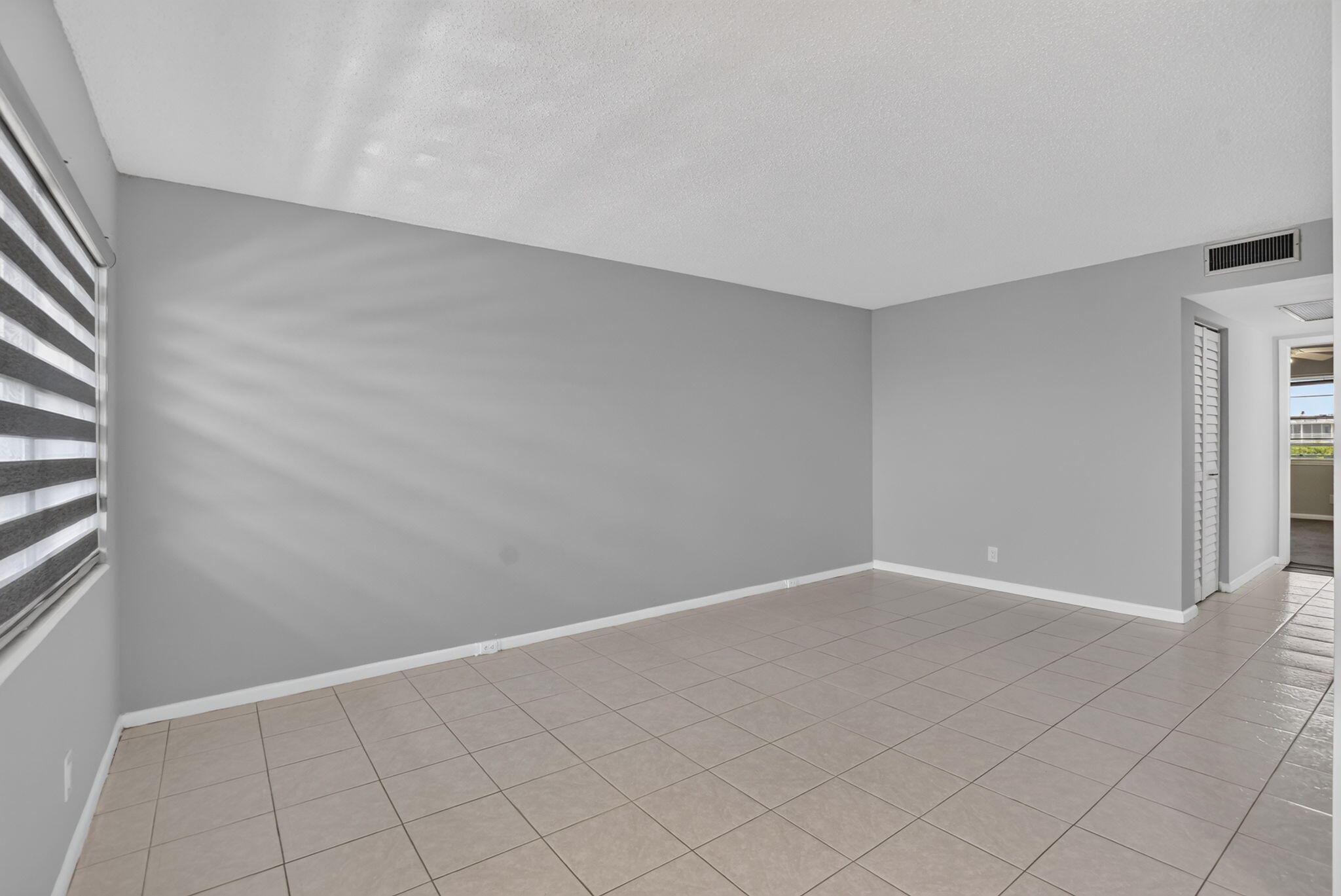 HYTHE AT CENTURY VILLAGE CONDO - Residential