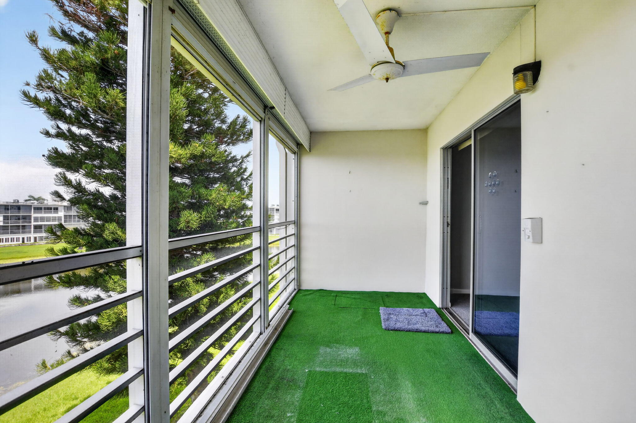 HYTHE AT CENTURY VILLAGE CONDO - Residential