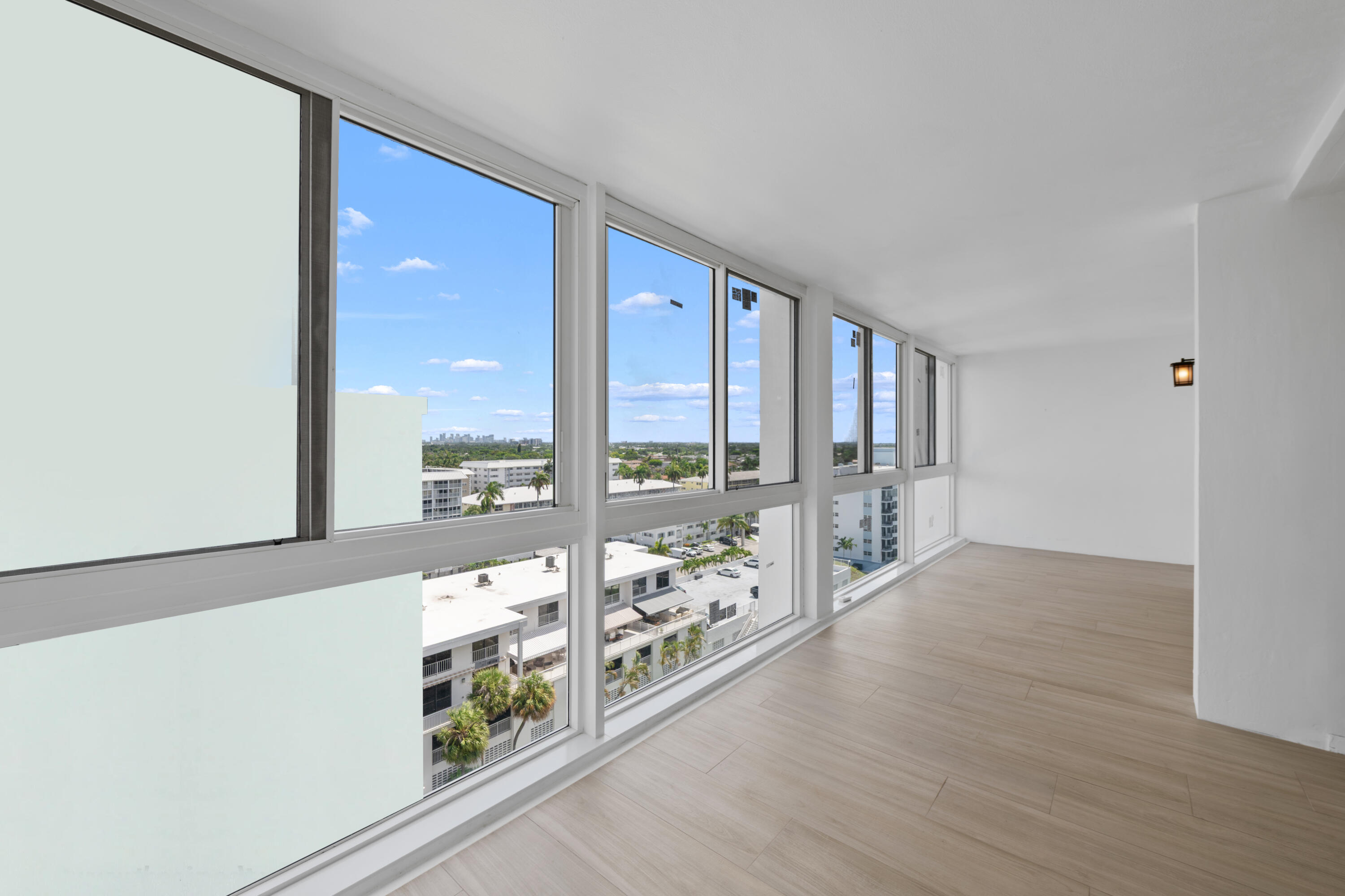 ROYAL MARINER CONDO - Residential