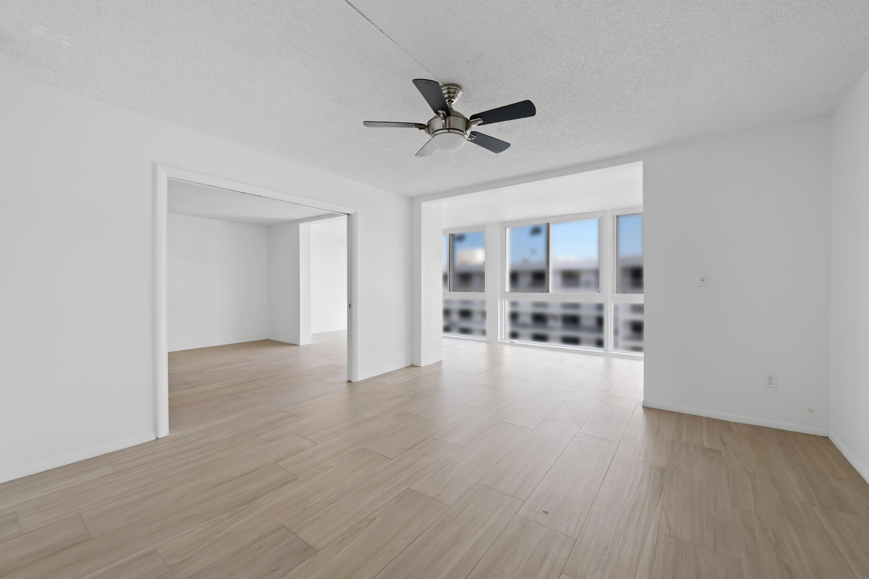 ROYAL MARINER CONDO - Residential