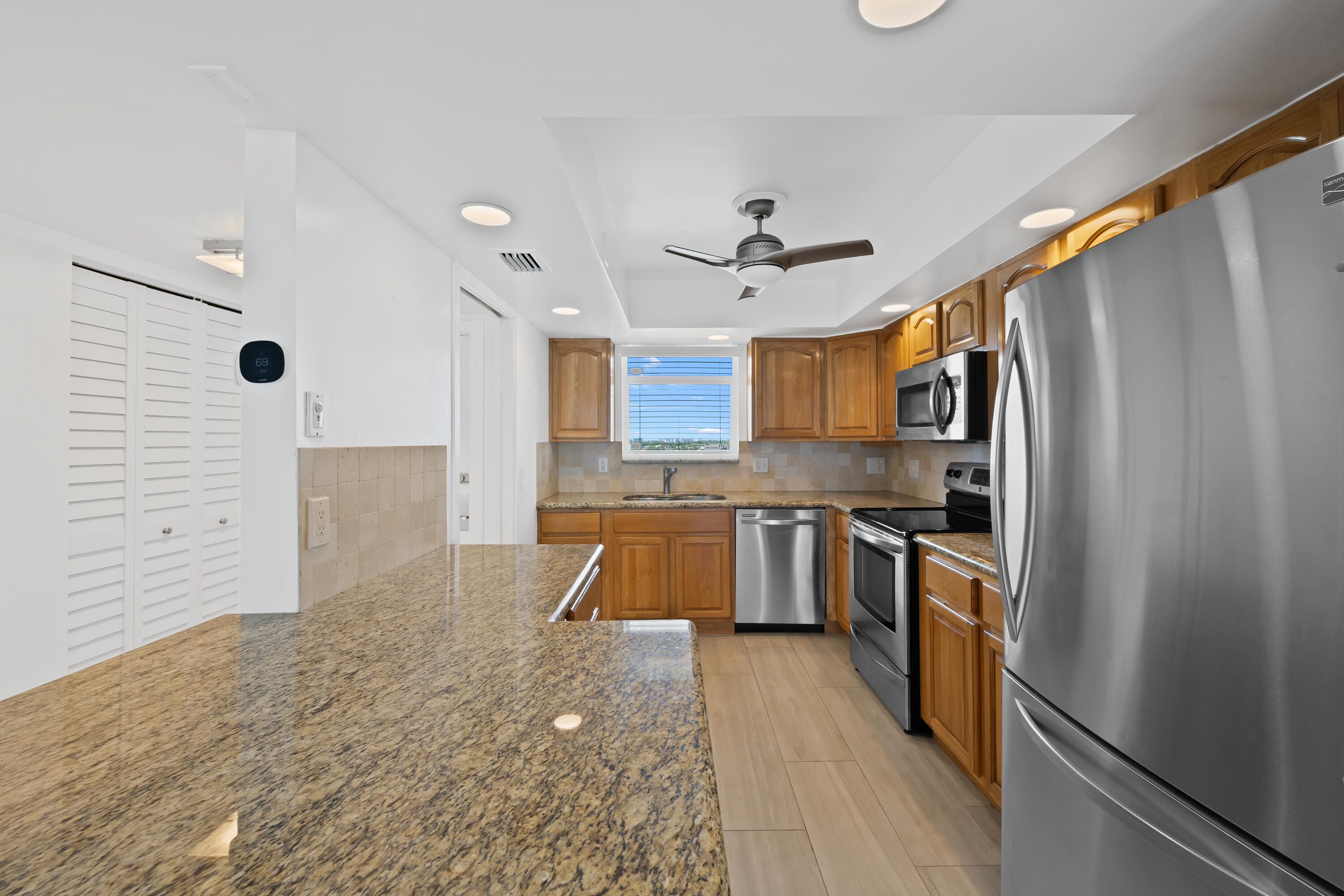 ROYAL MARINER CONDO - Residential