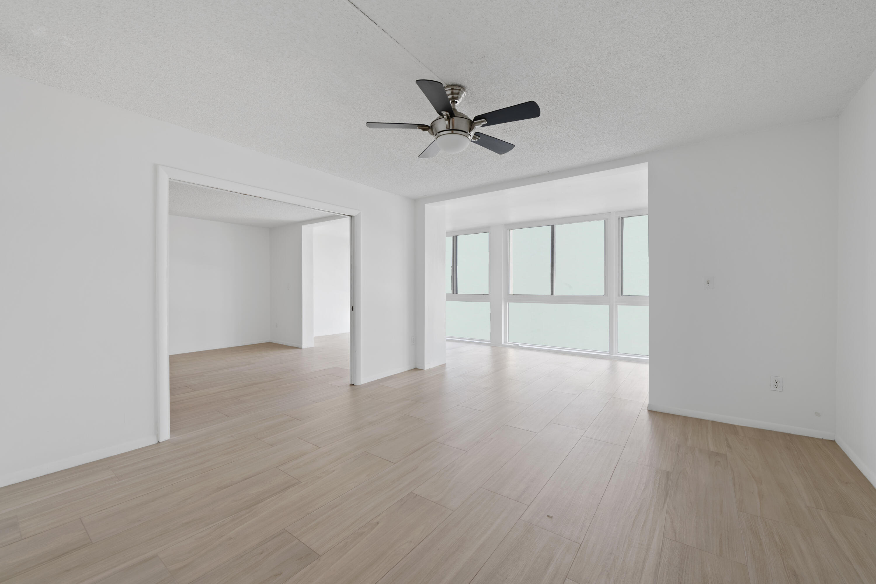 ROYAL MARINER CONDO - Residential