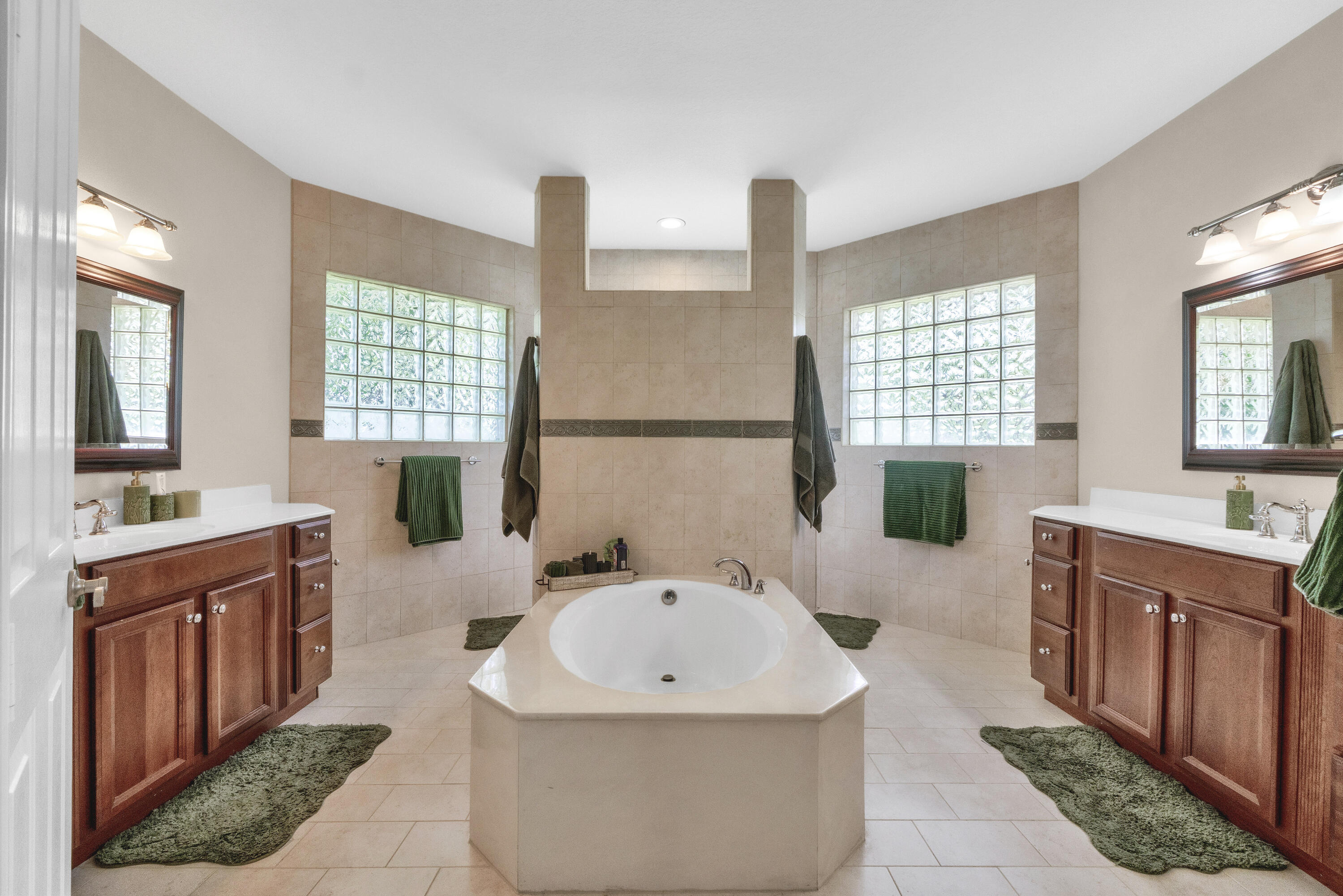 Pine Tree Estates - Residential