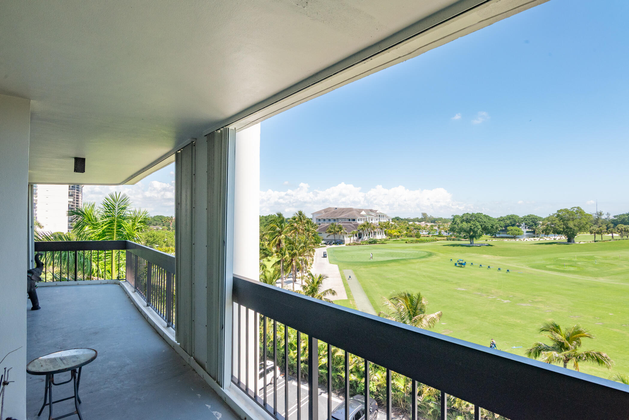 LANDS OF THE PRESIDENT CONDO 2 , - Residential Lease