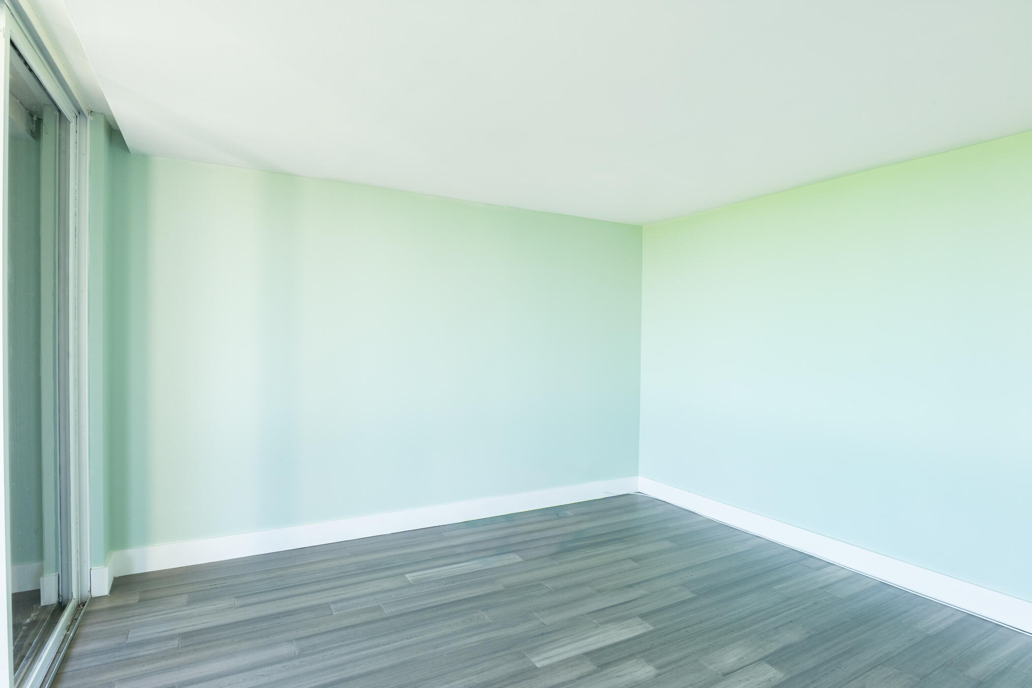 LANDS OF THE PRESIDENT CONDO 2 , - Residential Lease