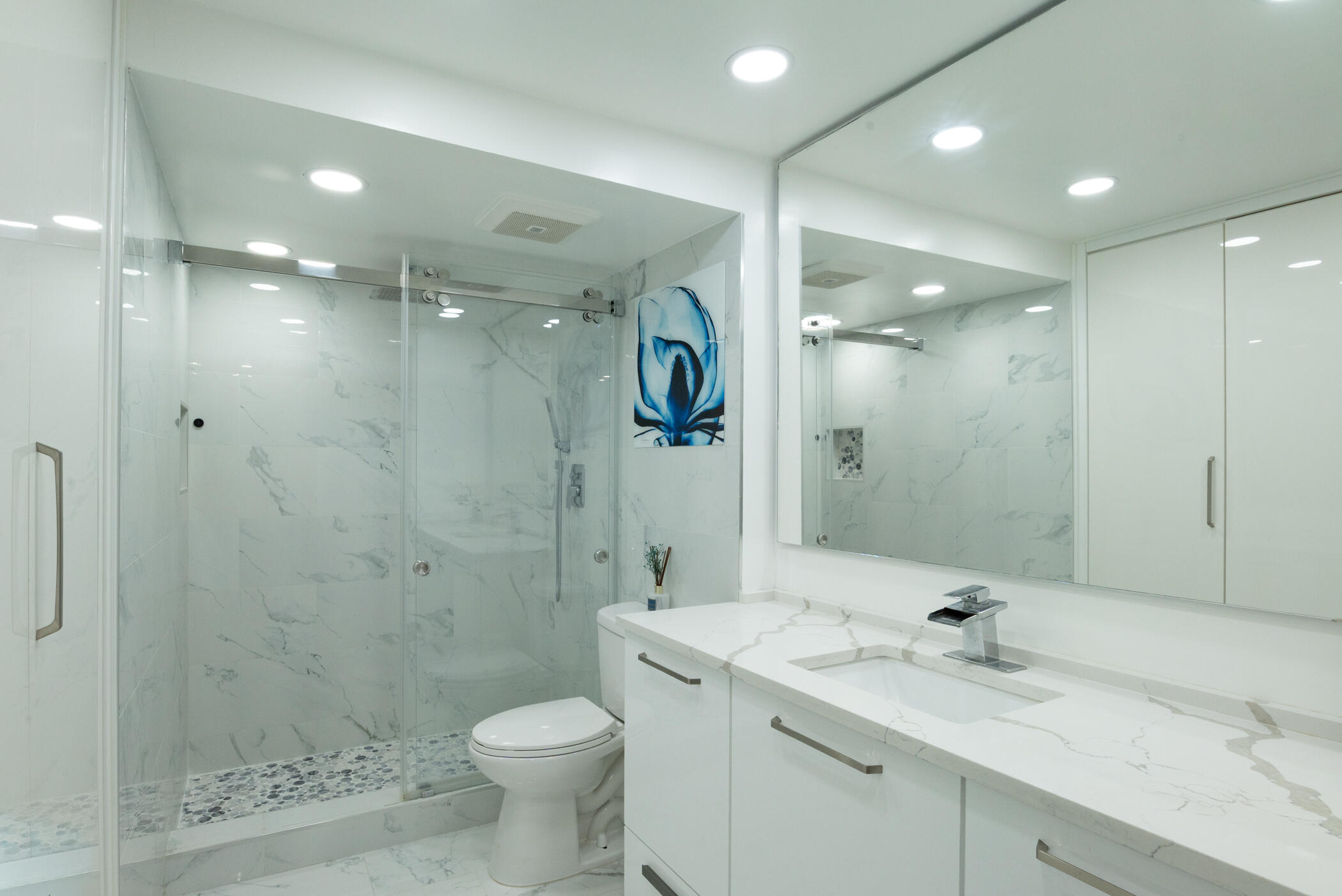 LANDS OF THE PRESIDENT CONDO 2 , - Residential Lease