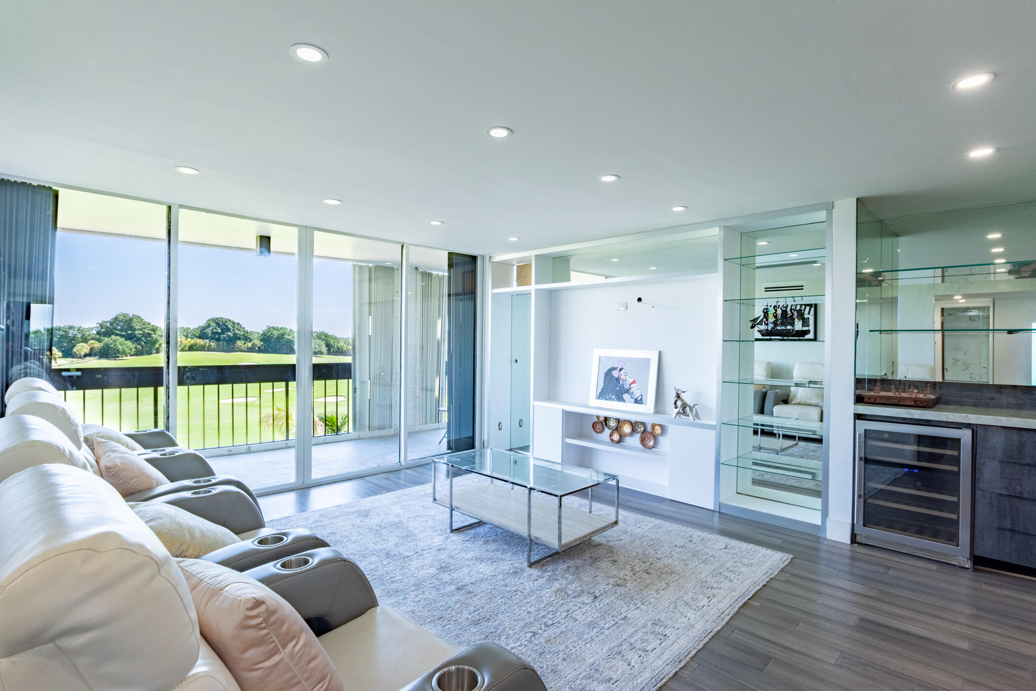 LANDS OF THE PRESIDENT CONDO 2 , - Residential Lease