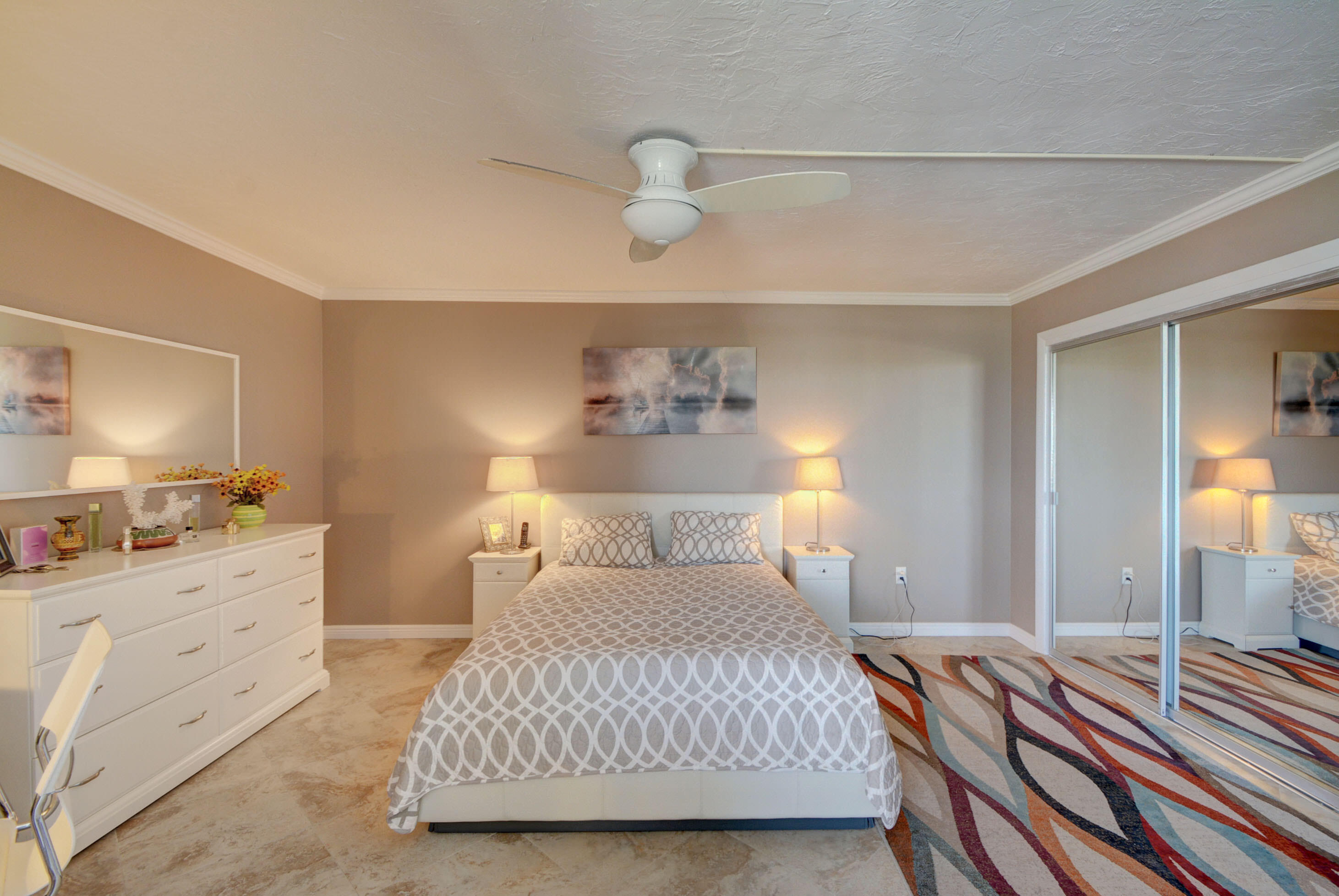 EMERALD TOWER CONDO - Residential Lease