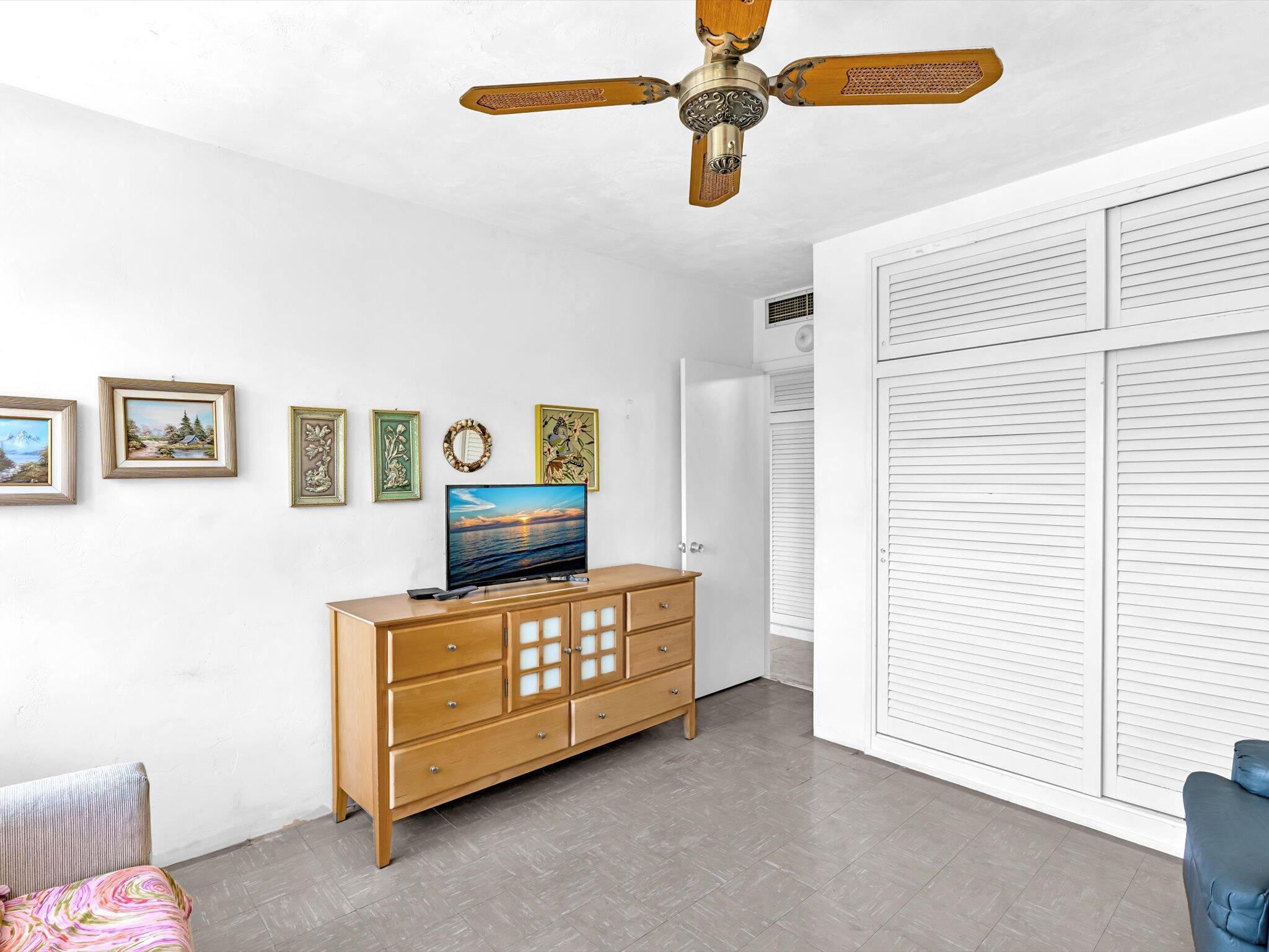 CORAL RIDGE TOWERS EAST CO-OP - Residential