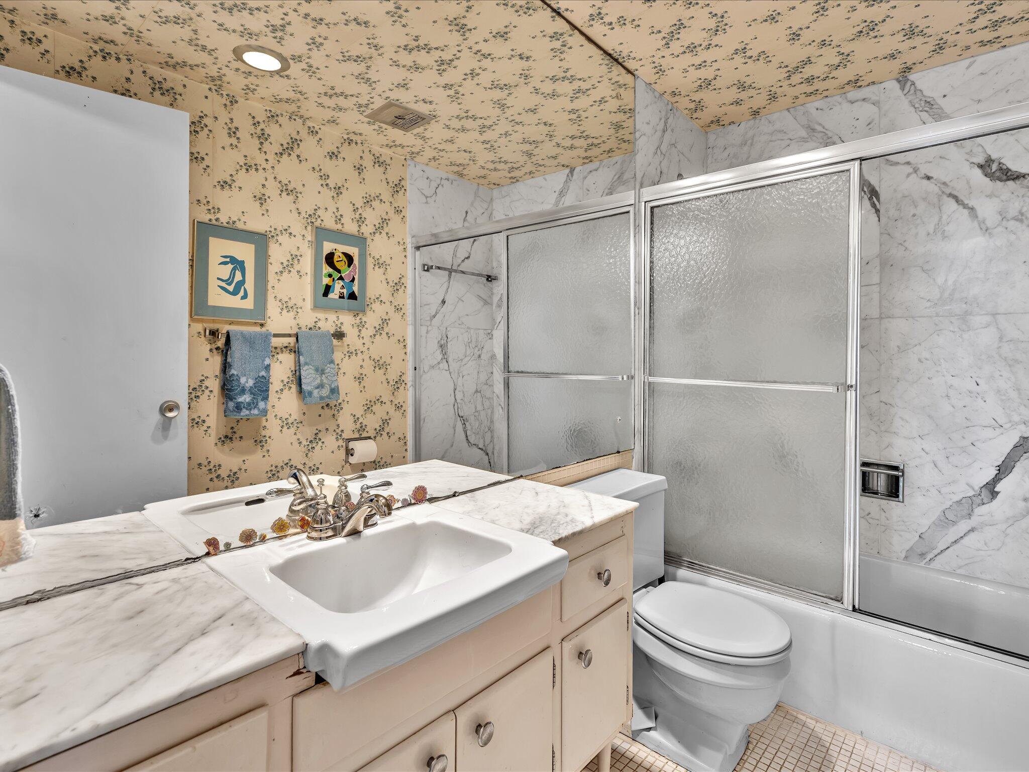 CORAL RIDGE TOWERS EAST CO-OP - Residential