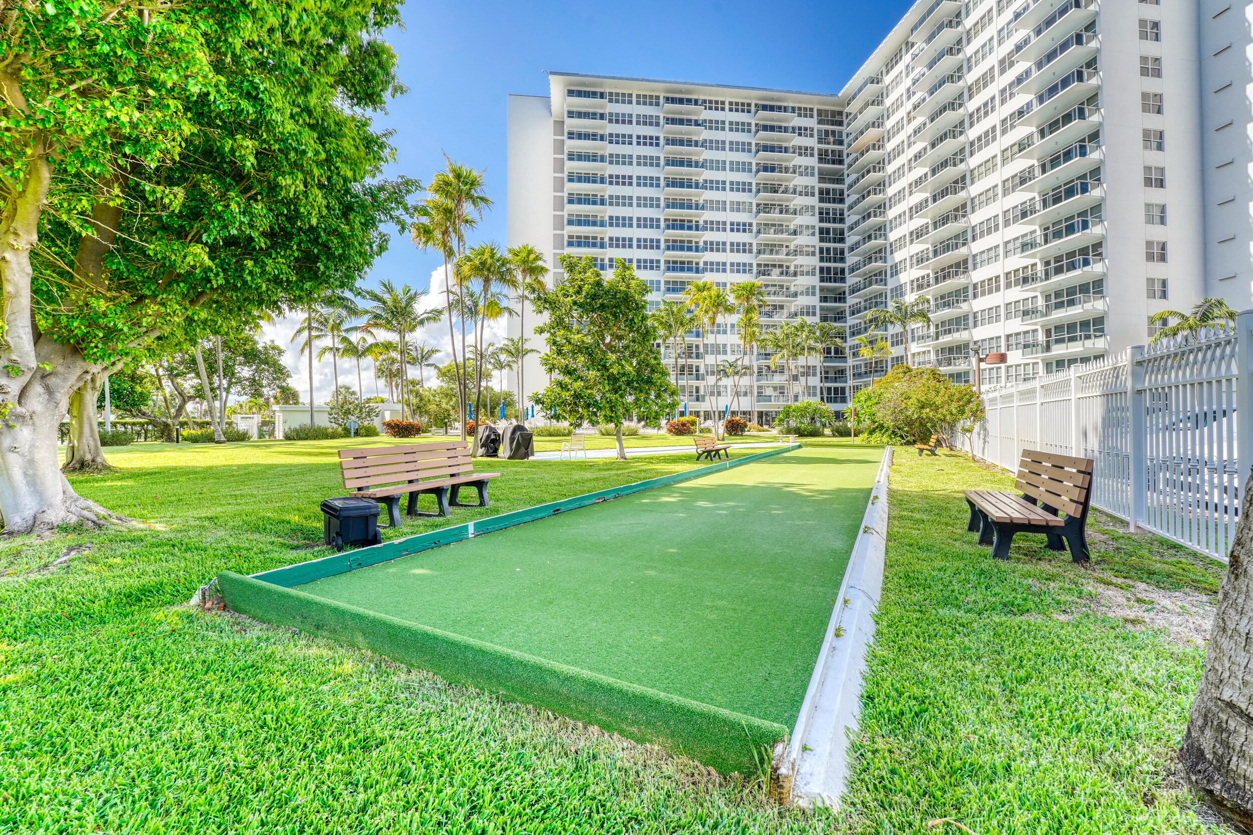 CORAL RIDGE TOWERS EAST CO-OP - Residential