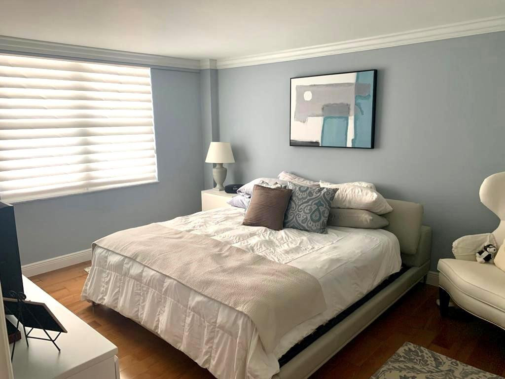 Venetian Condominium - Residential