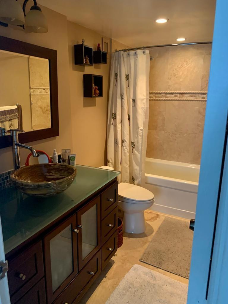 Venetian Condominium - Residential