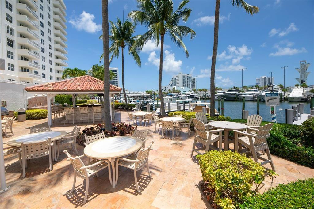 Venetian Condominium - Residential