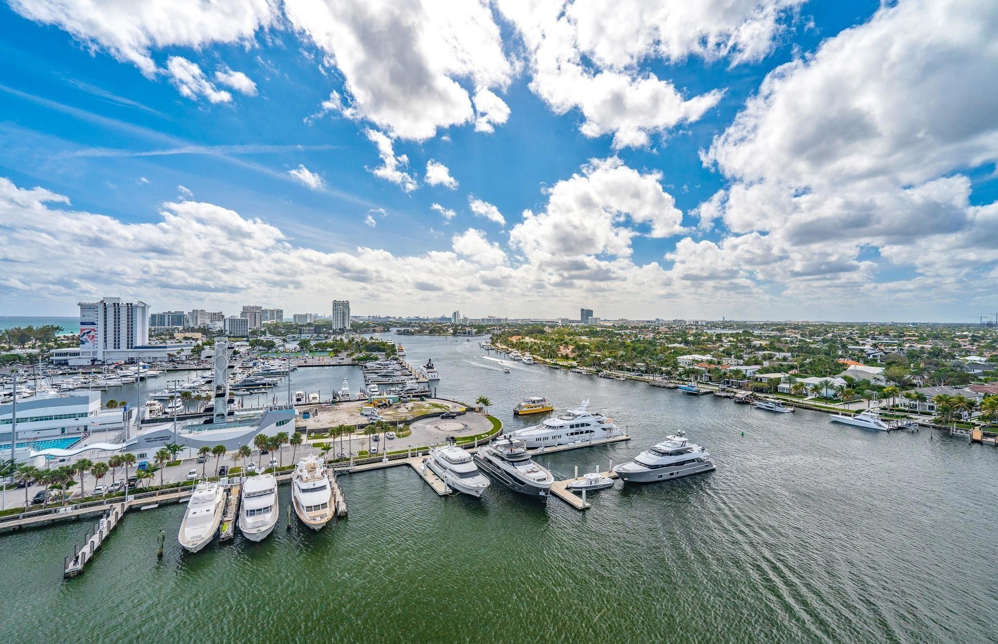 Venetian Condominium - Residential