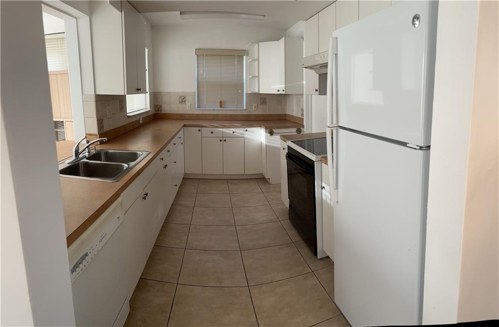 Leisureville Third Sec 65 - Residential