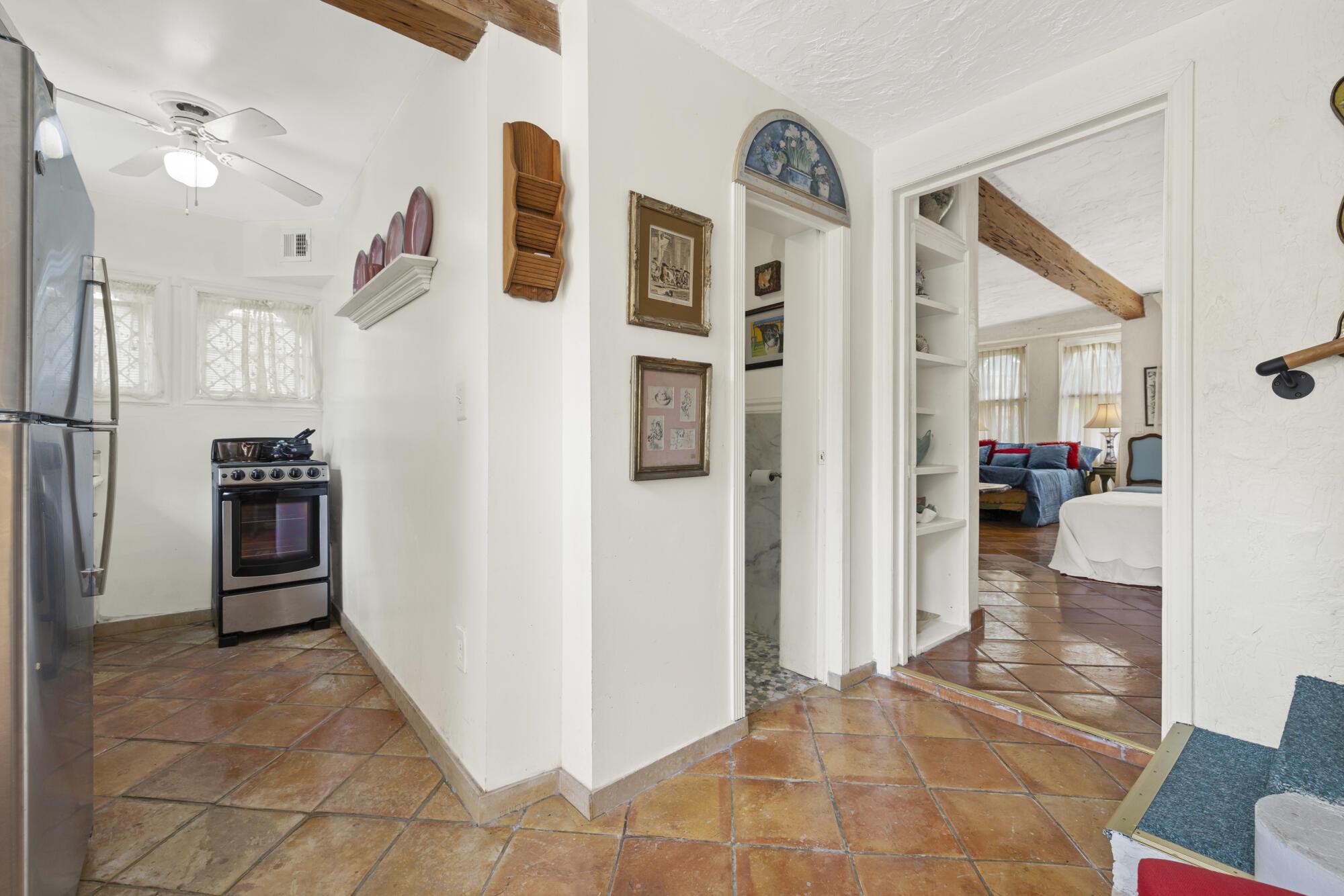 NORTH SHORE TERRACE PL NO 1 - Residential