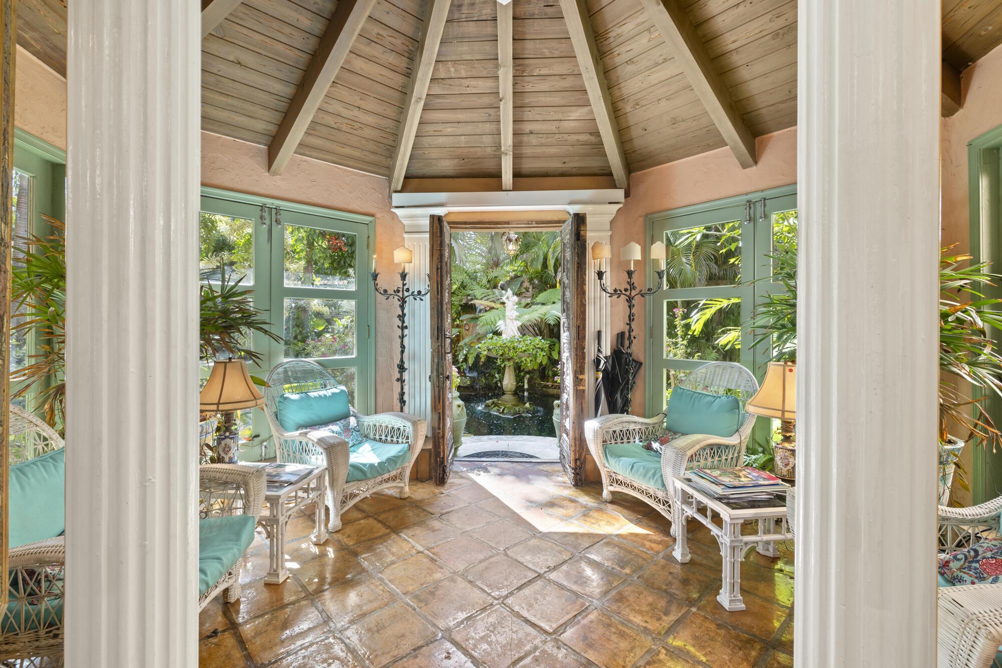 NORTH SHORE TERRACE PL NO 1 - Residential