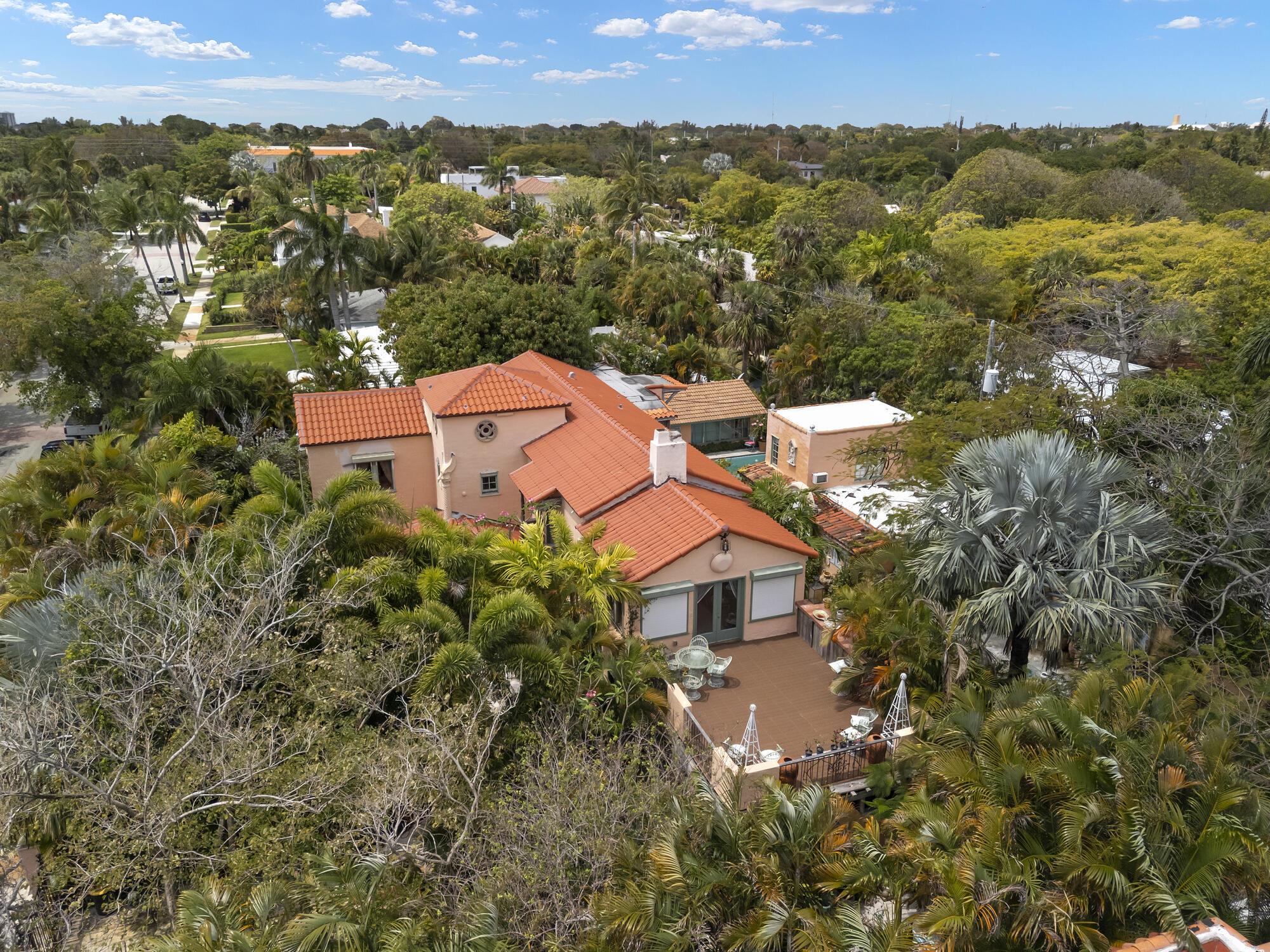 NORTH SHORE TERRACE PL NO 1 - Residential