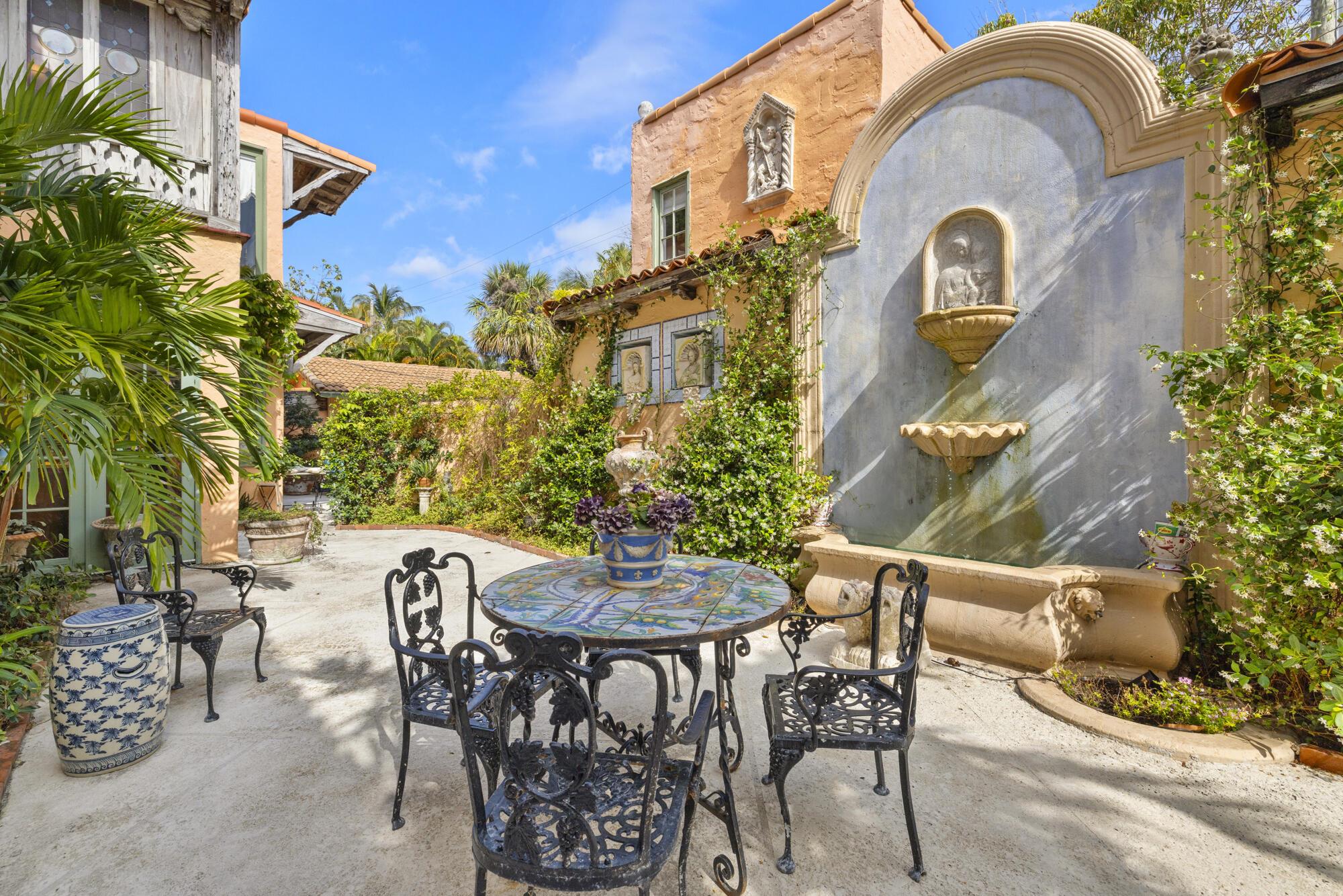 NORTH SHORE TERRACE PL NO 1 - Residential