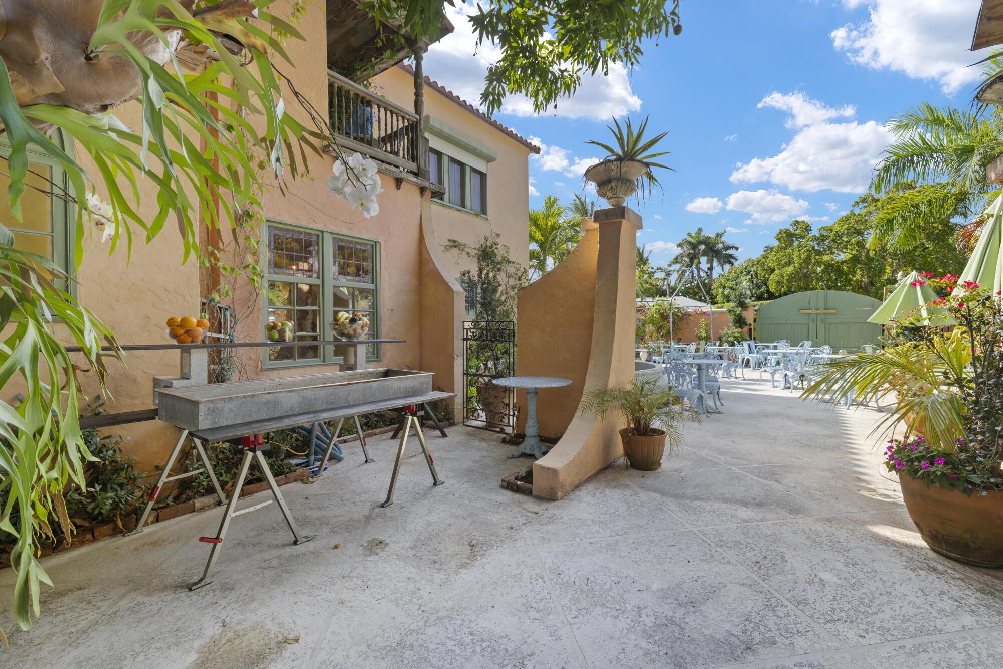NORTH SHORE TERRACE PL NO 1 - Residential
