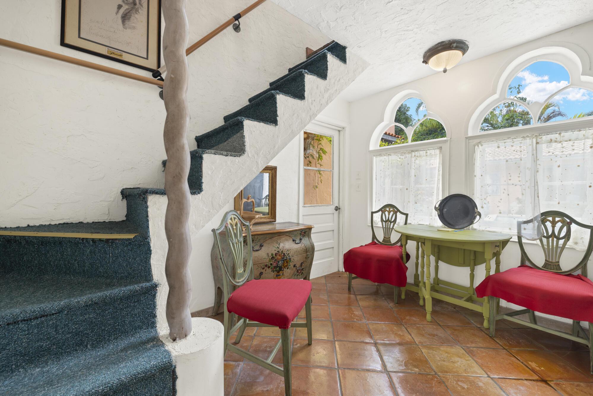 NORTH SHORE TERRACE PL NO 1 - Residential