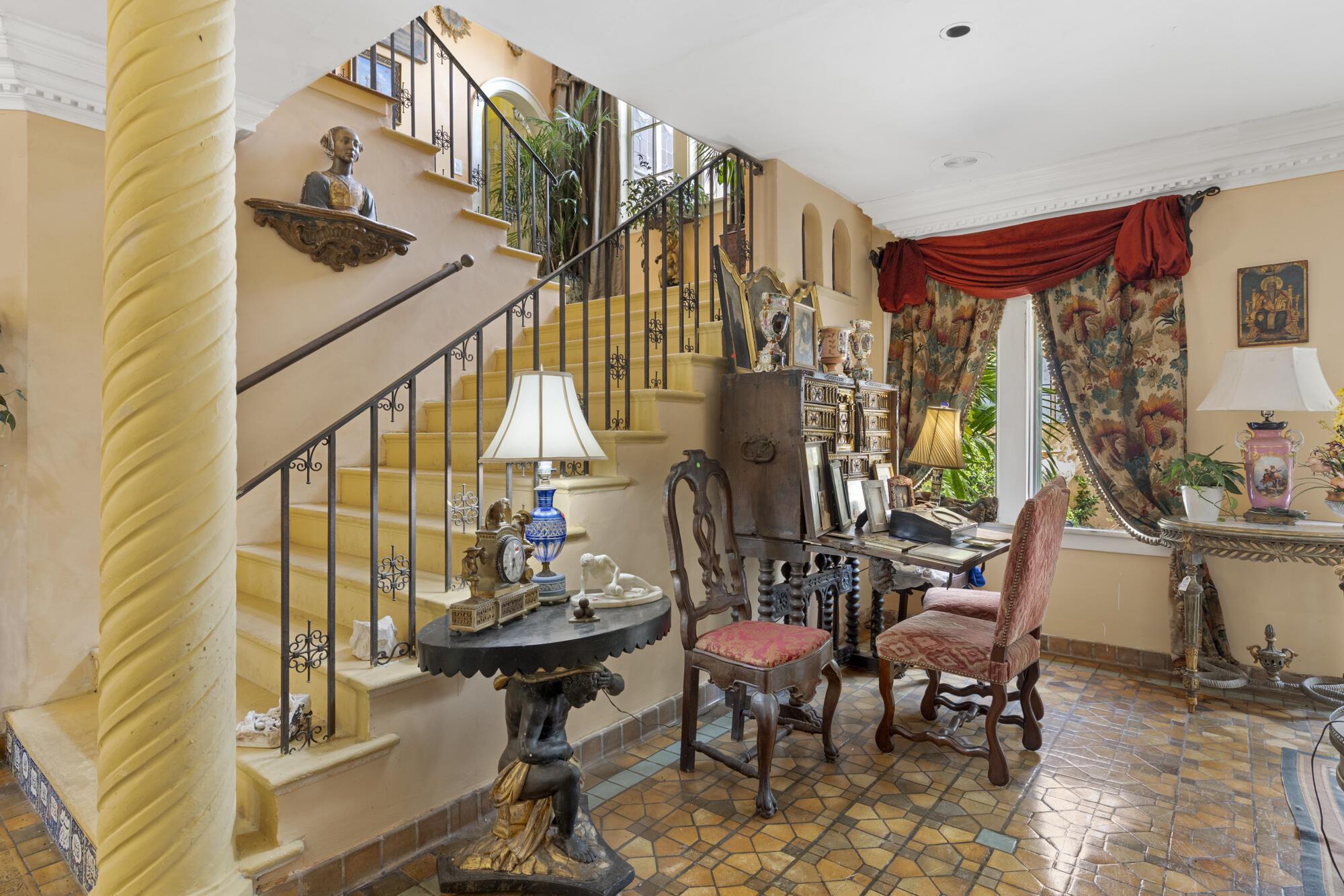 NORTH SHORE TERRACE PL NO 1 - Residential