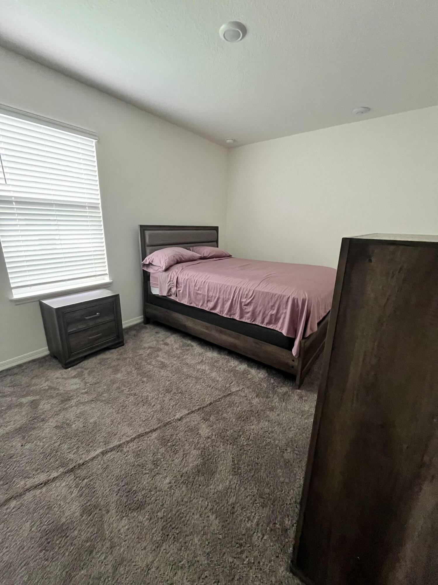 PORT ST LUCIE SECTION 12 - Residential Lease