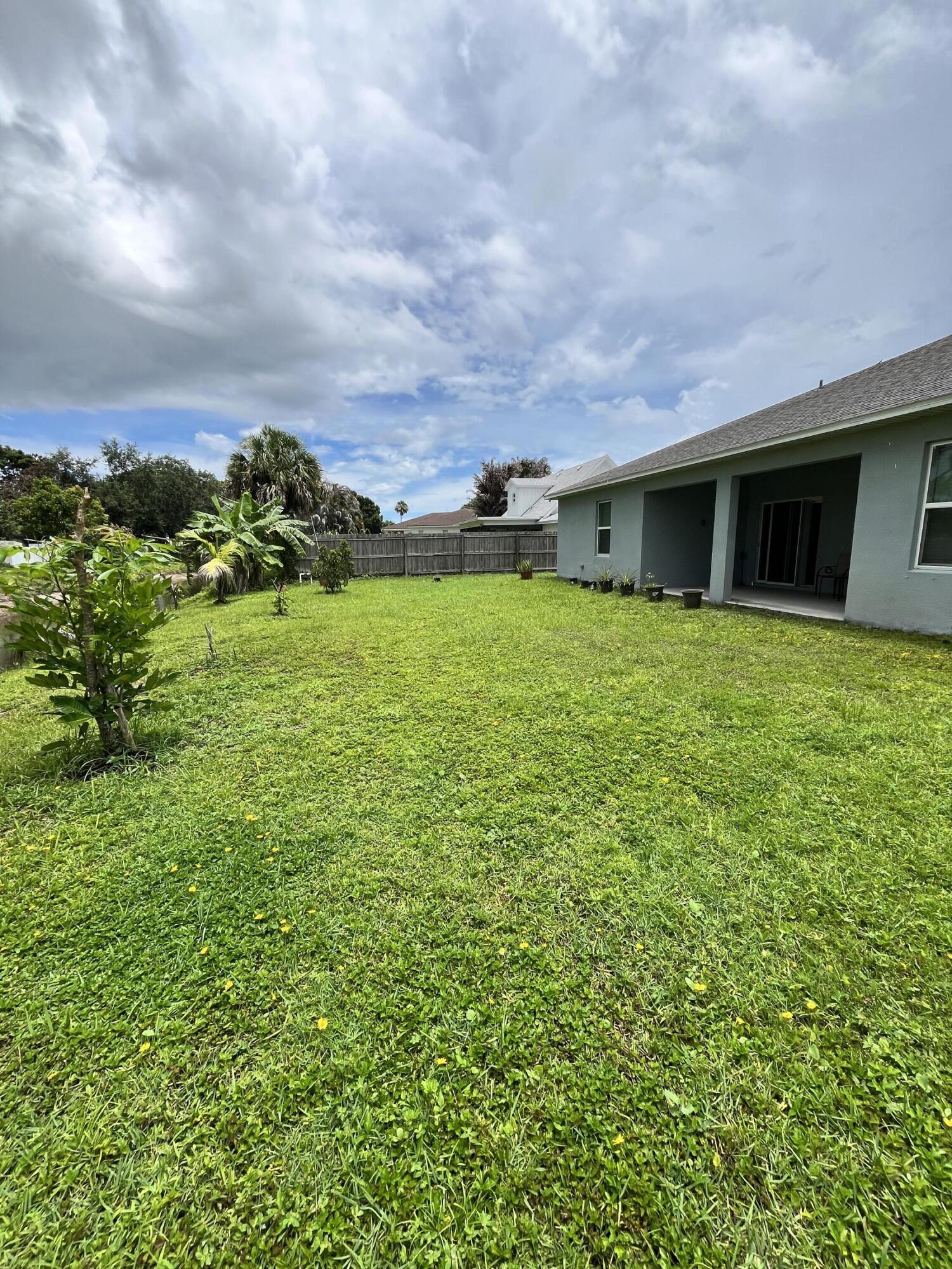 PORT ST LUCIE SECTION 12 - Residential Lease