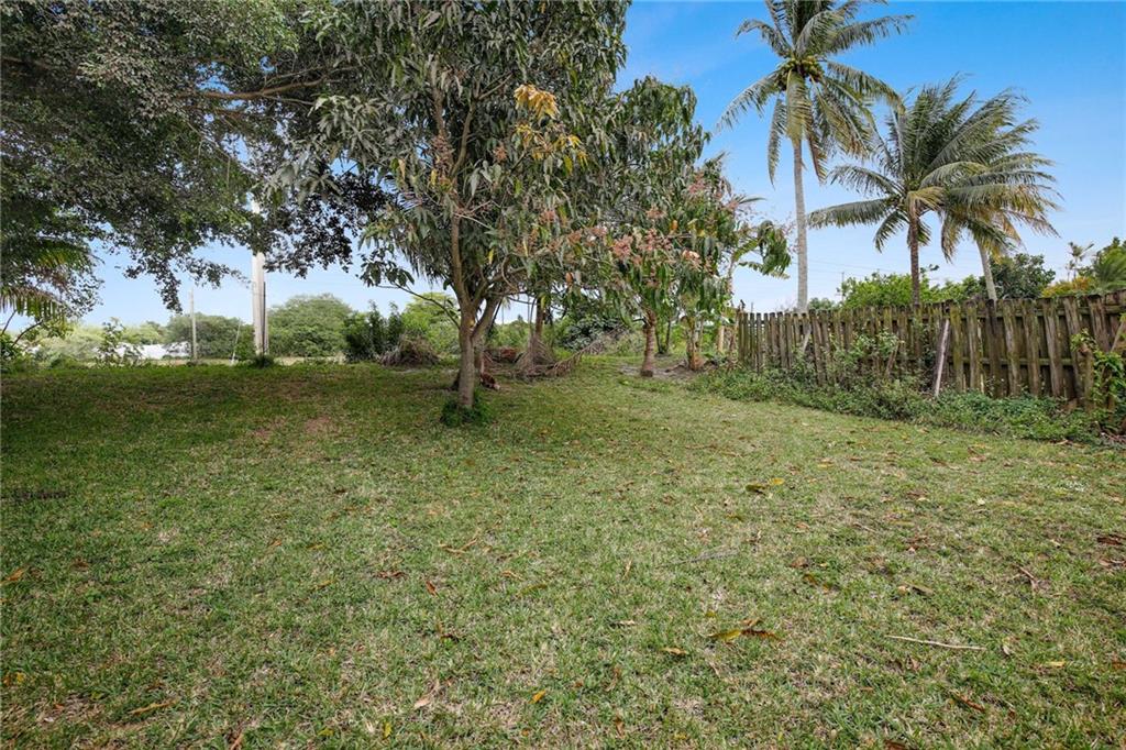Holiday Spgs East 133-49 - Residential