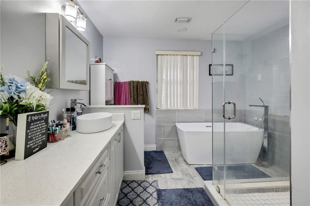 Holiday Spgs East 133-49 - Residential