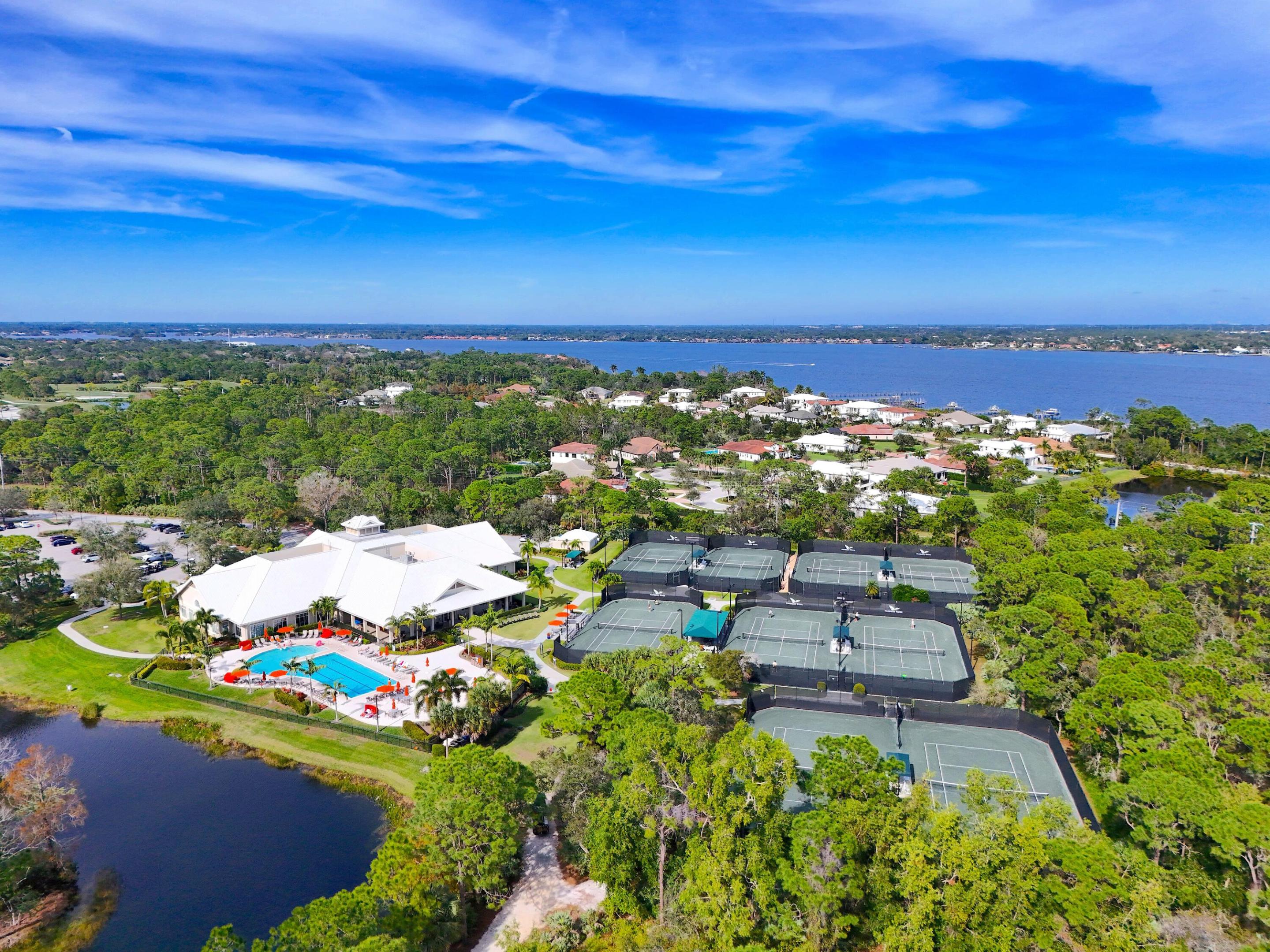 Harbour Ridge Yacht & Country Club - Fairway Villa - Residential
