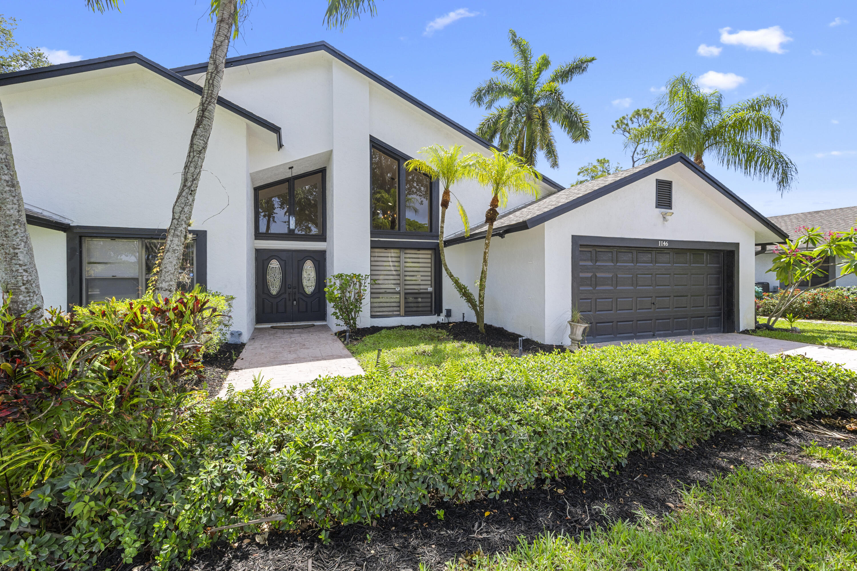 GREENVIEW SHORES 1 OF WELLINGTON - Residential