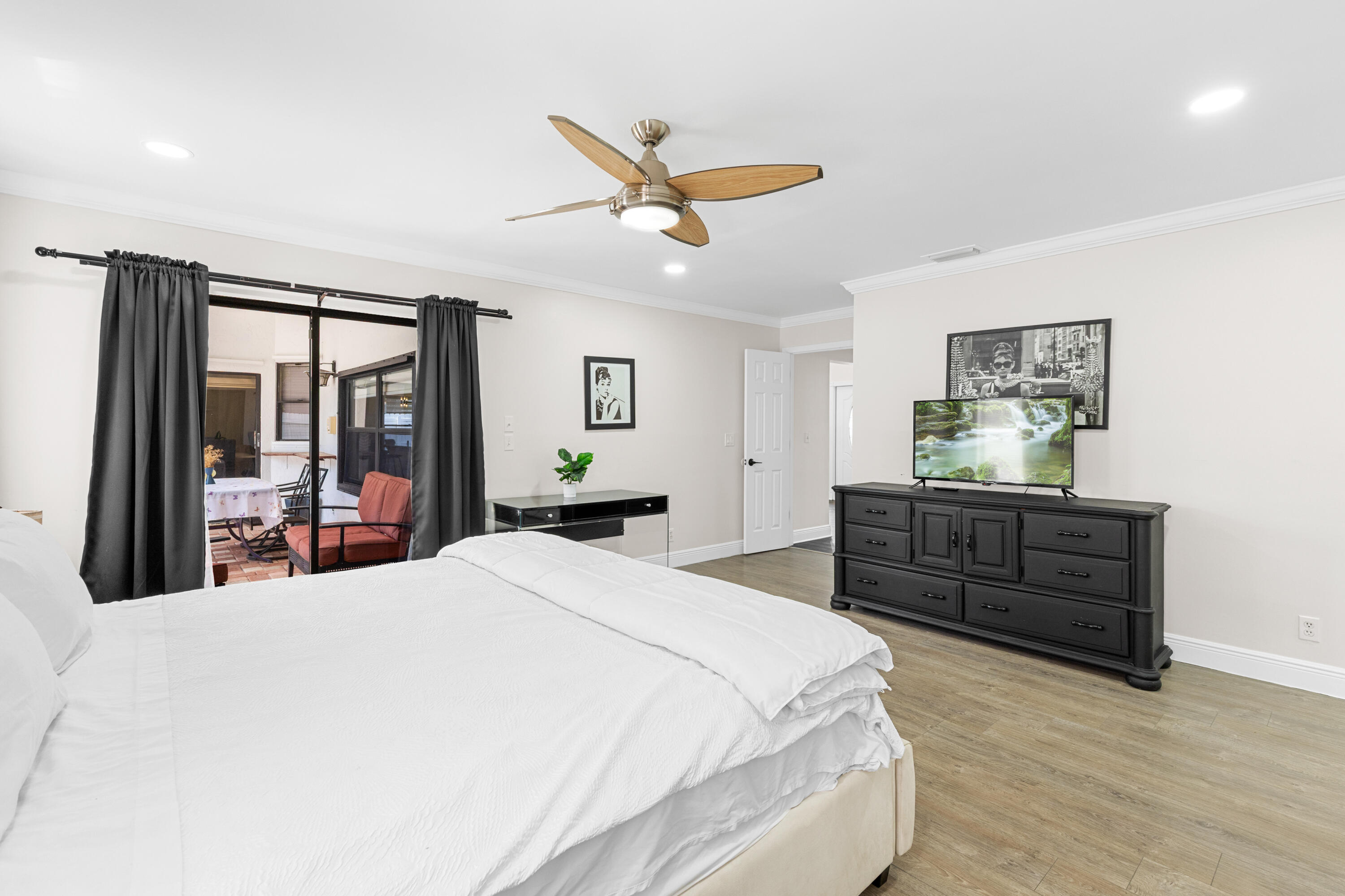 GREENVIEW SHORES 1 OF WELLINGTON - Residential