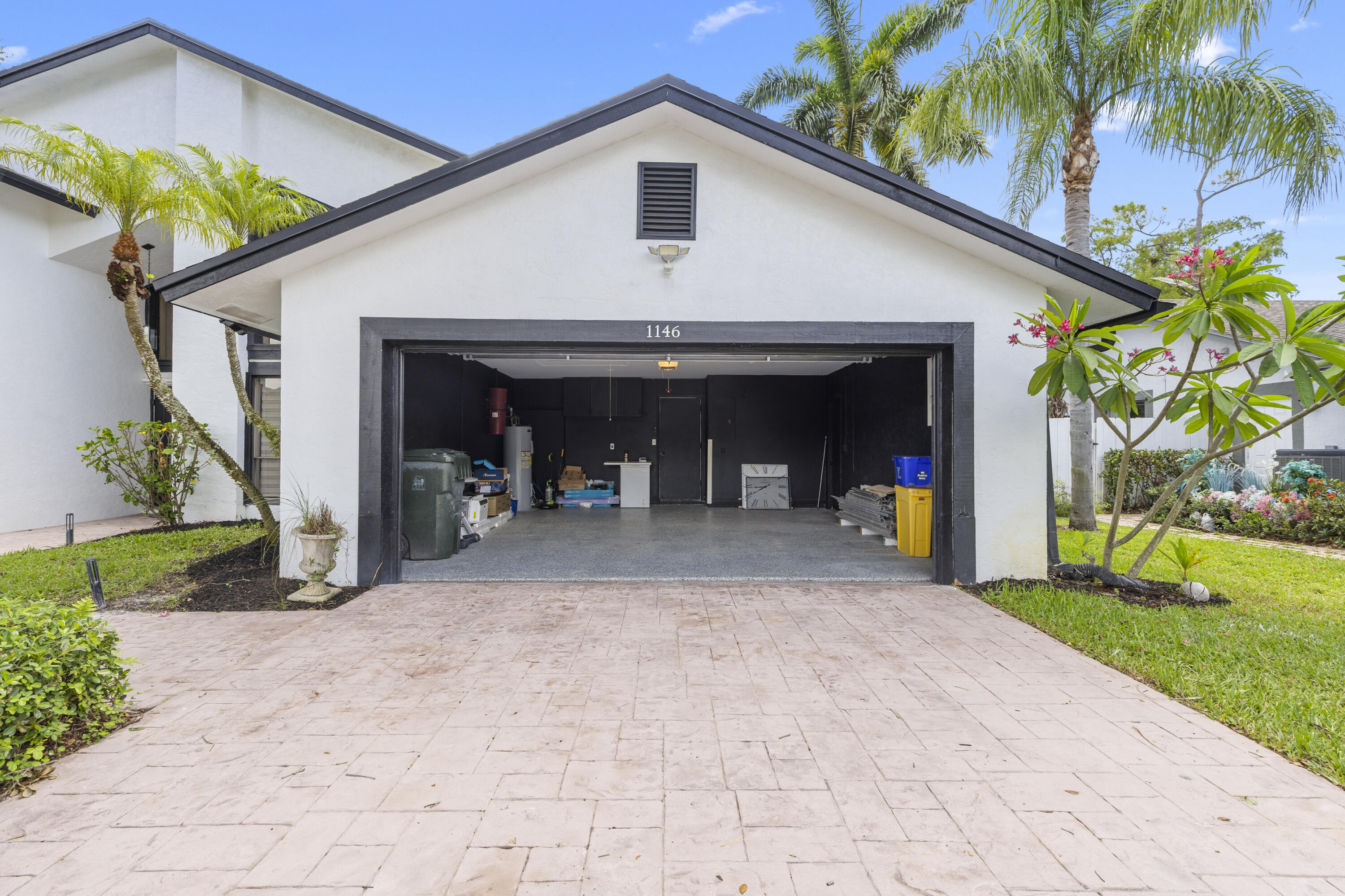 GREENVIEW SHORES 1 OF WELLINGTON - Residential