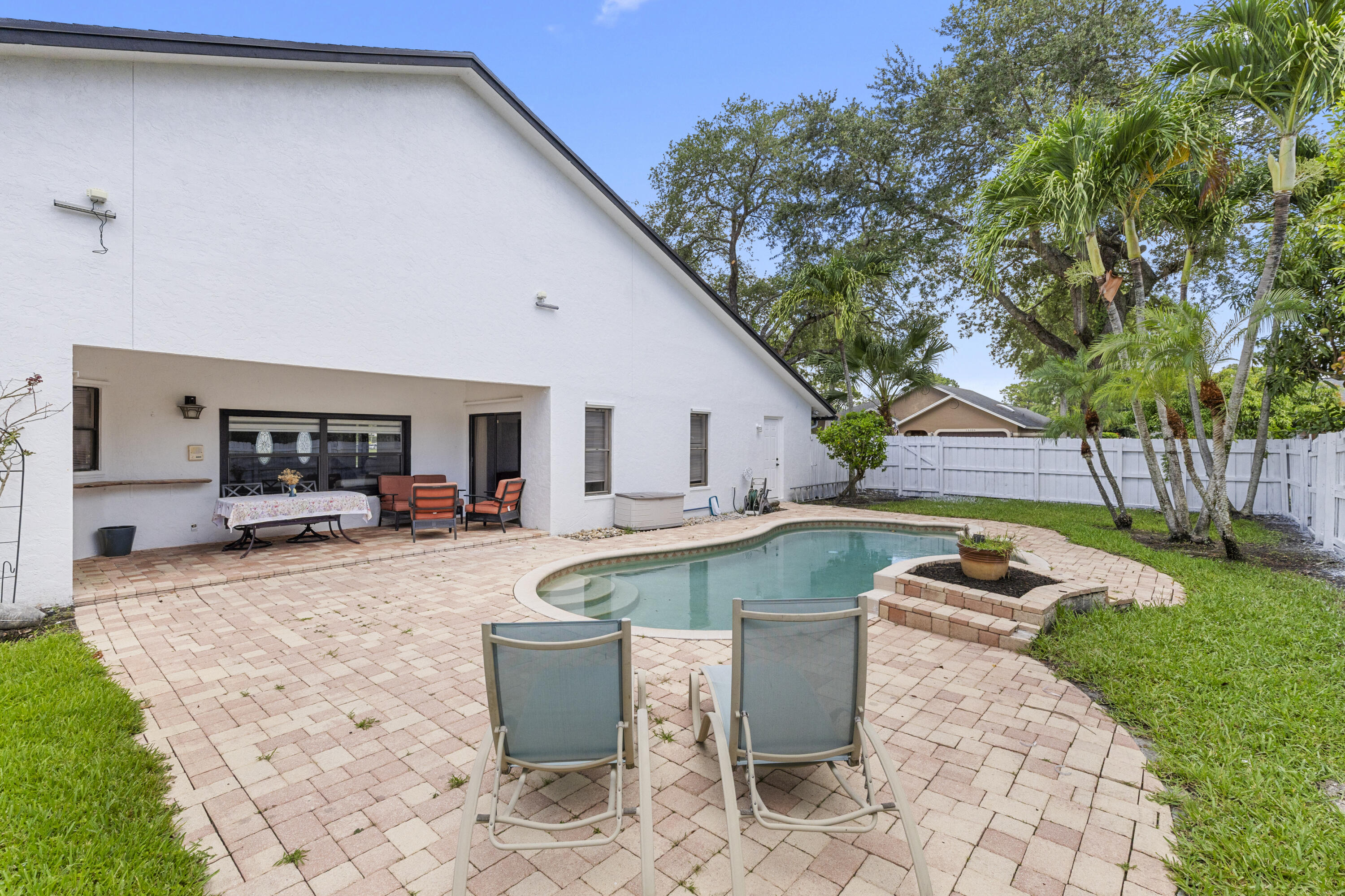 GREENVIEW SHORES 1 OF WELLINGTON - Residential