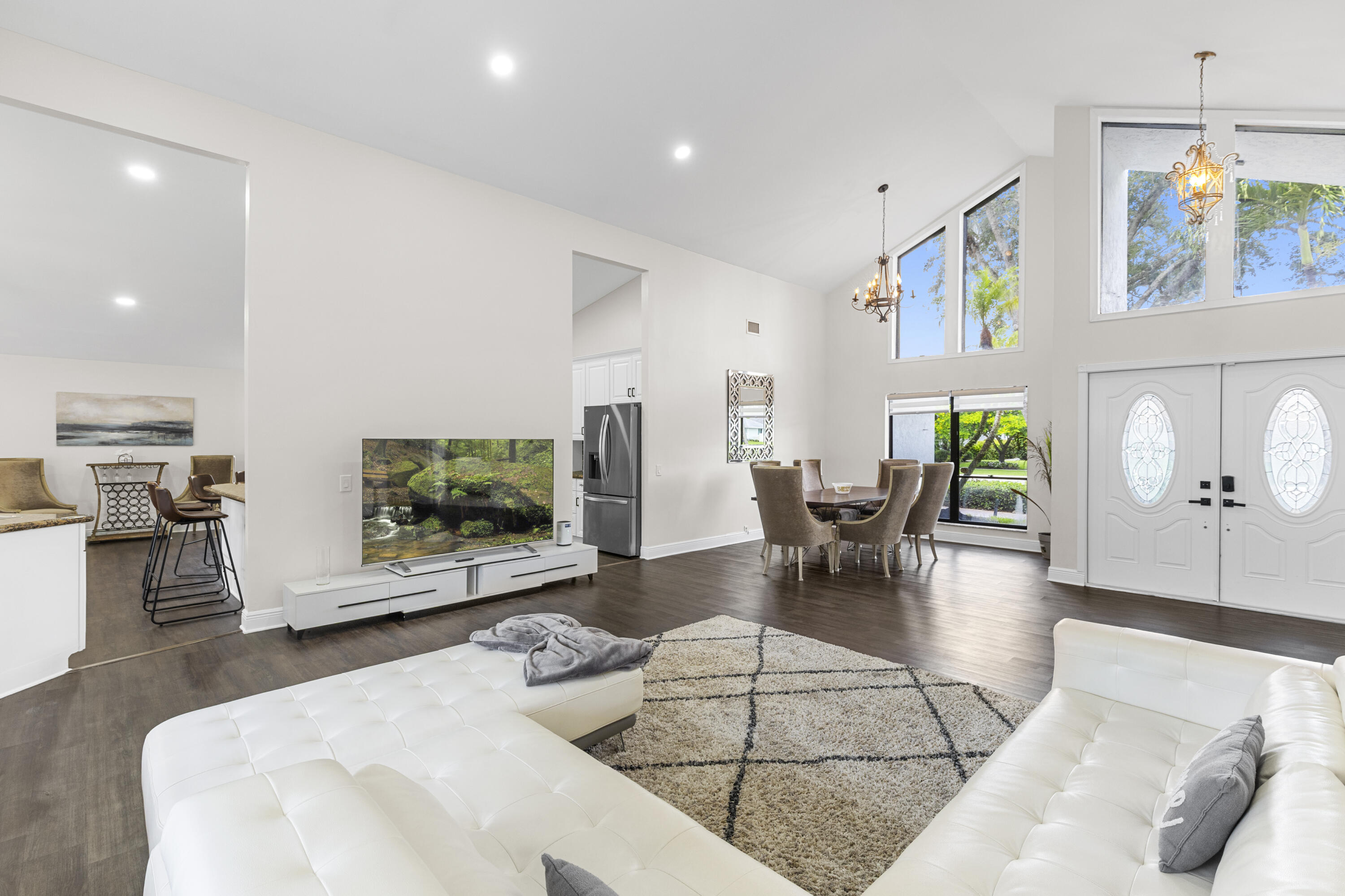 GREENVIEW SHORES 1 OF WELLINGTON - Residential