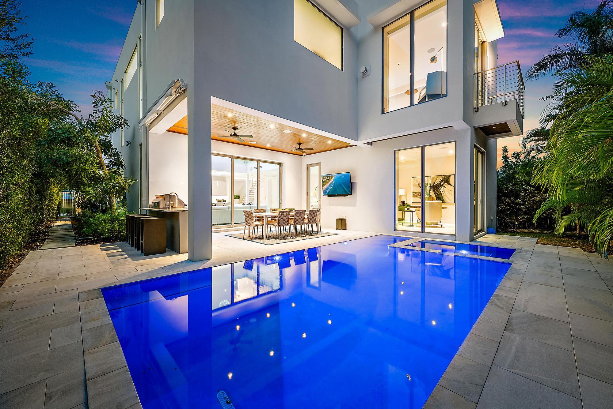NORTH SHORE TERRACE 1 - Residential