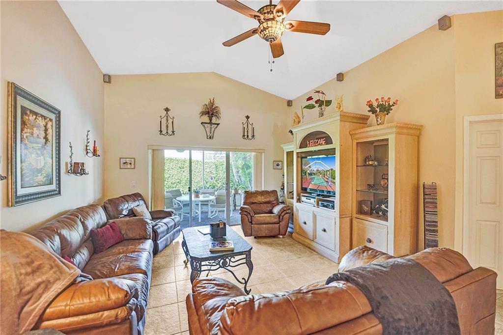 LAKE CHARLESTON - Residential