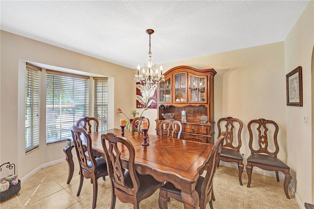 LAKE CHARLESTON - Residential