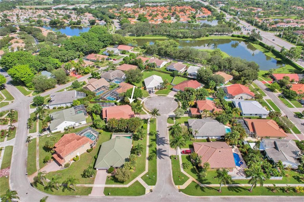 LAKE CHARLESTON - Residential